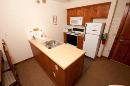 Deluxe Two Bedroom Condo