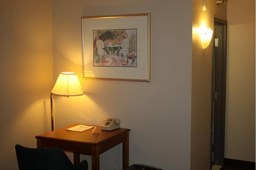 King Room - Smoking  photo 2