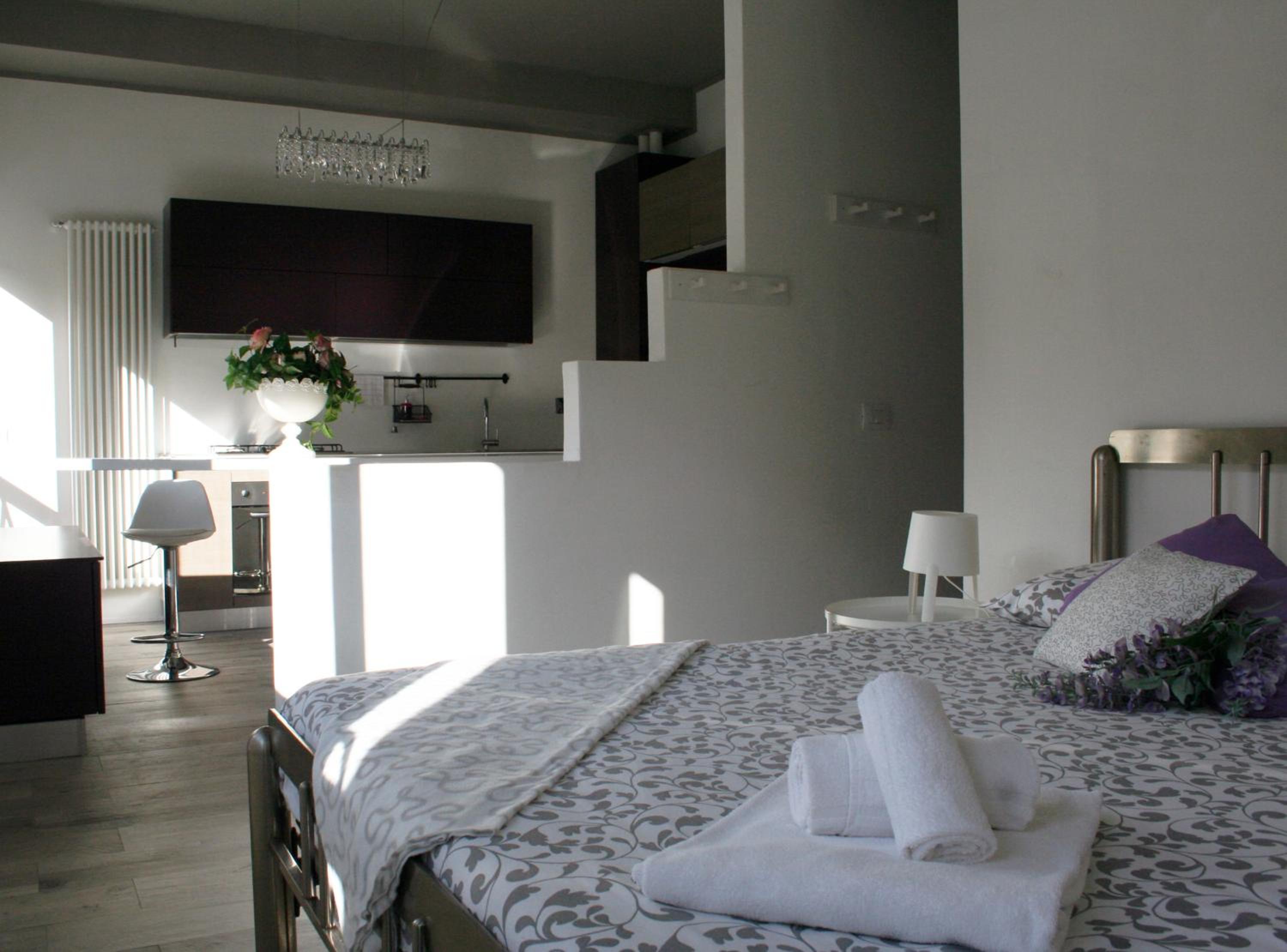 Studio Apartment photo 1