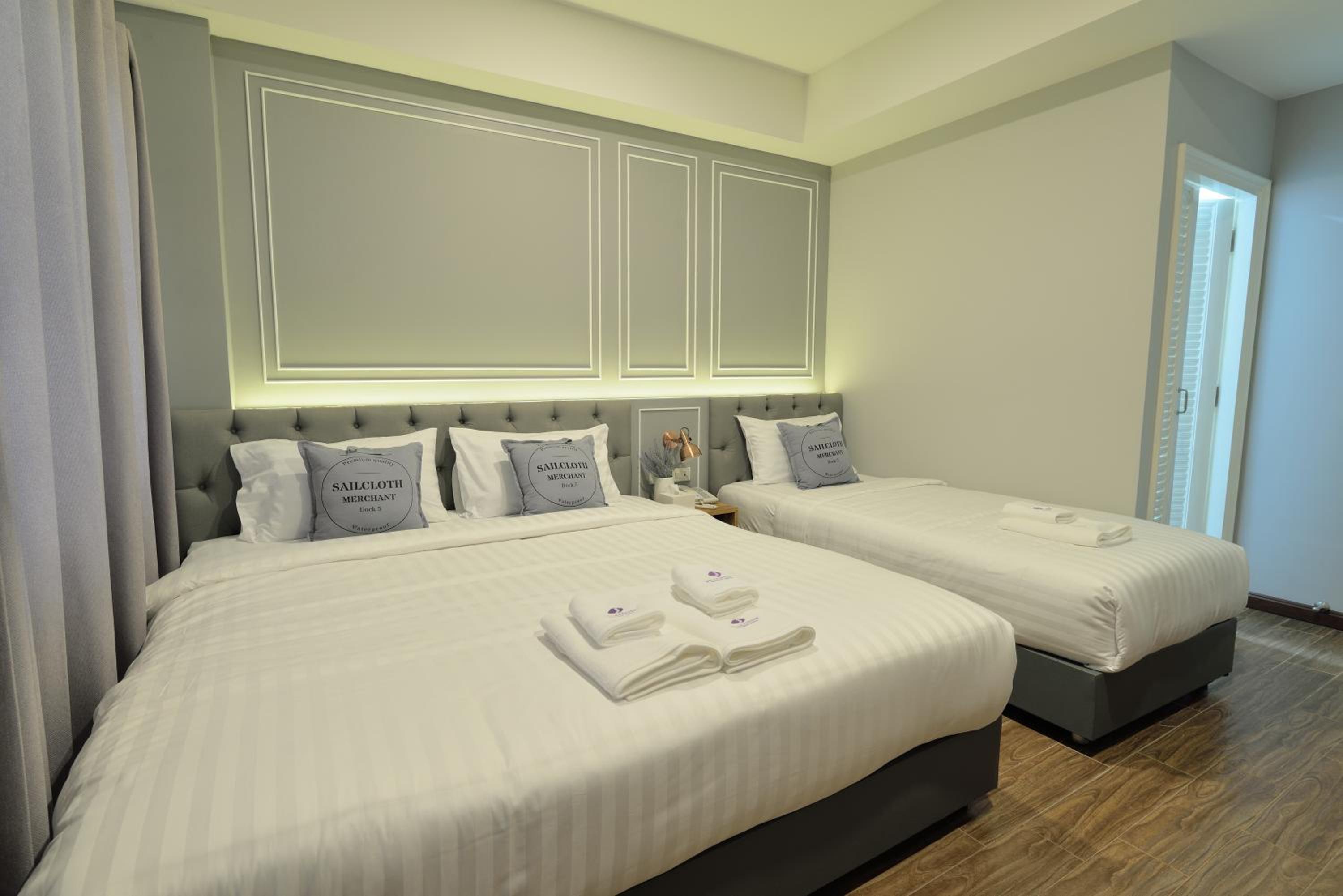 Deluxe Triple Room photo 3