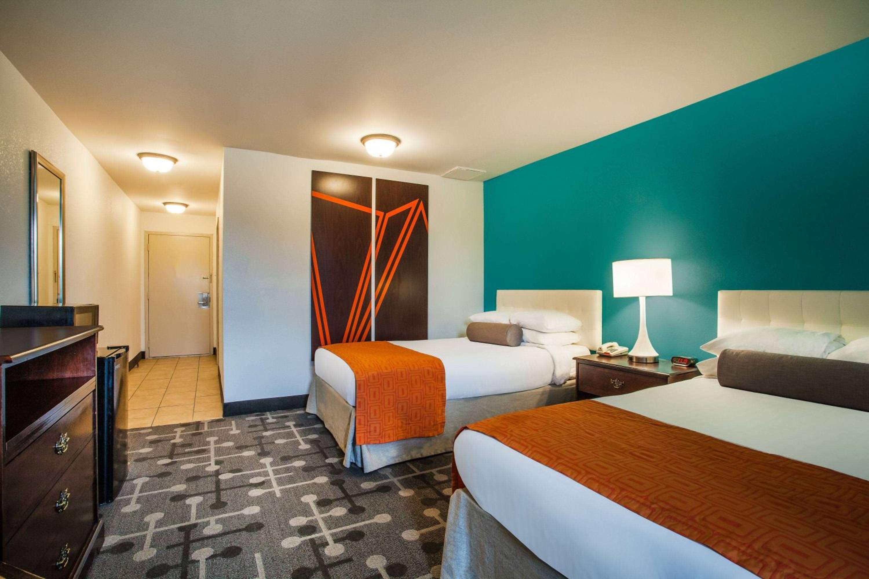 Doubel Room with Two Double Beds  -Non-Smoking  - Photo 2