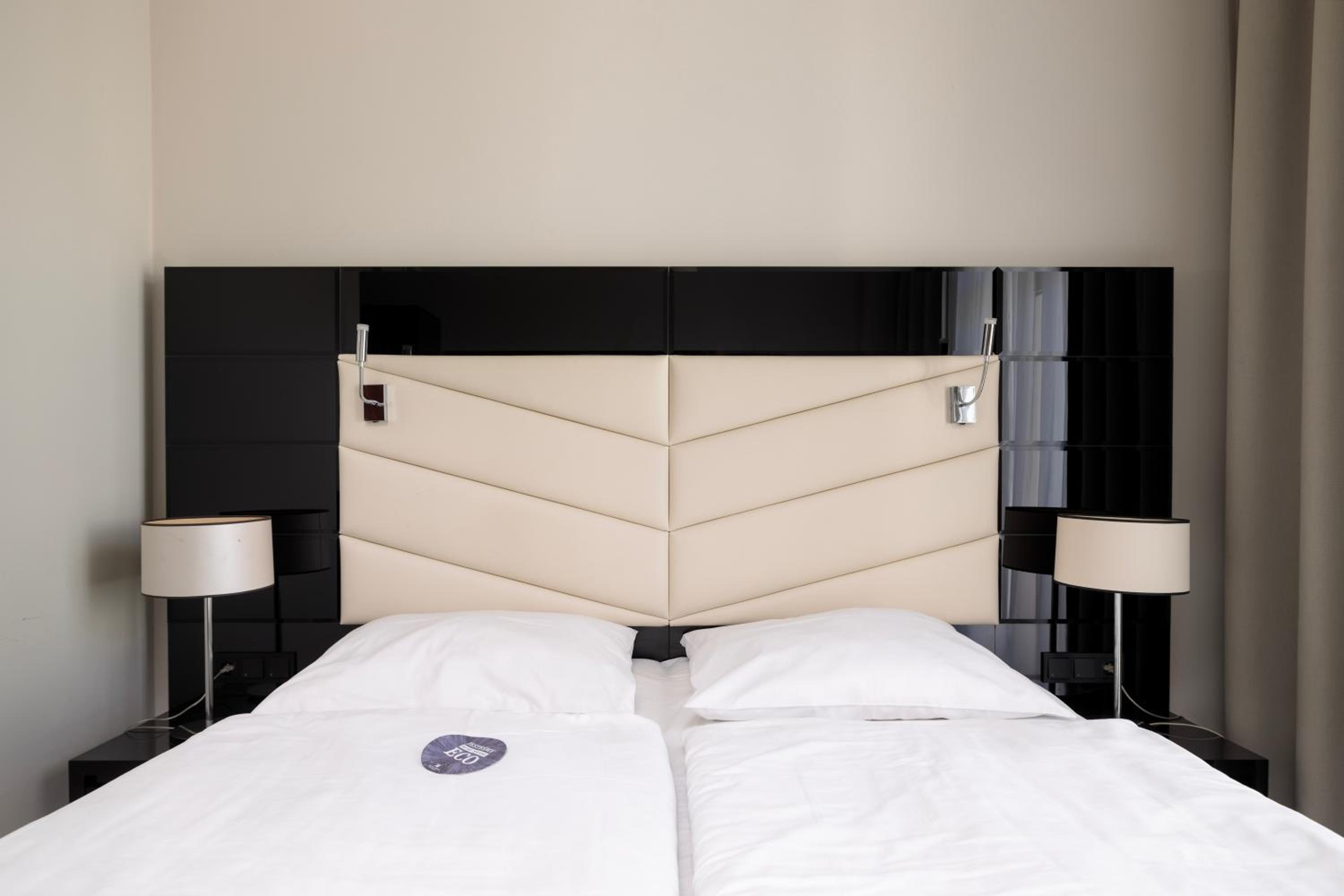 Standard Double Room photo 2