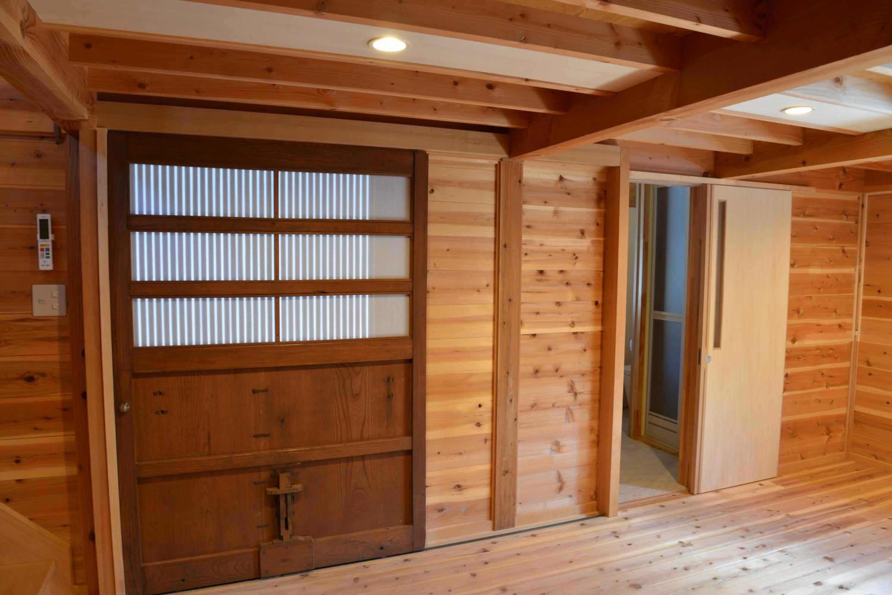 Family Room With Private Bathroom photo 1