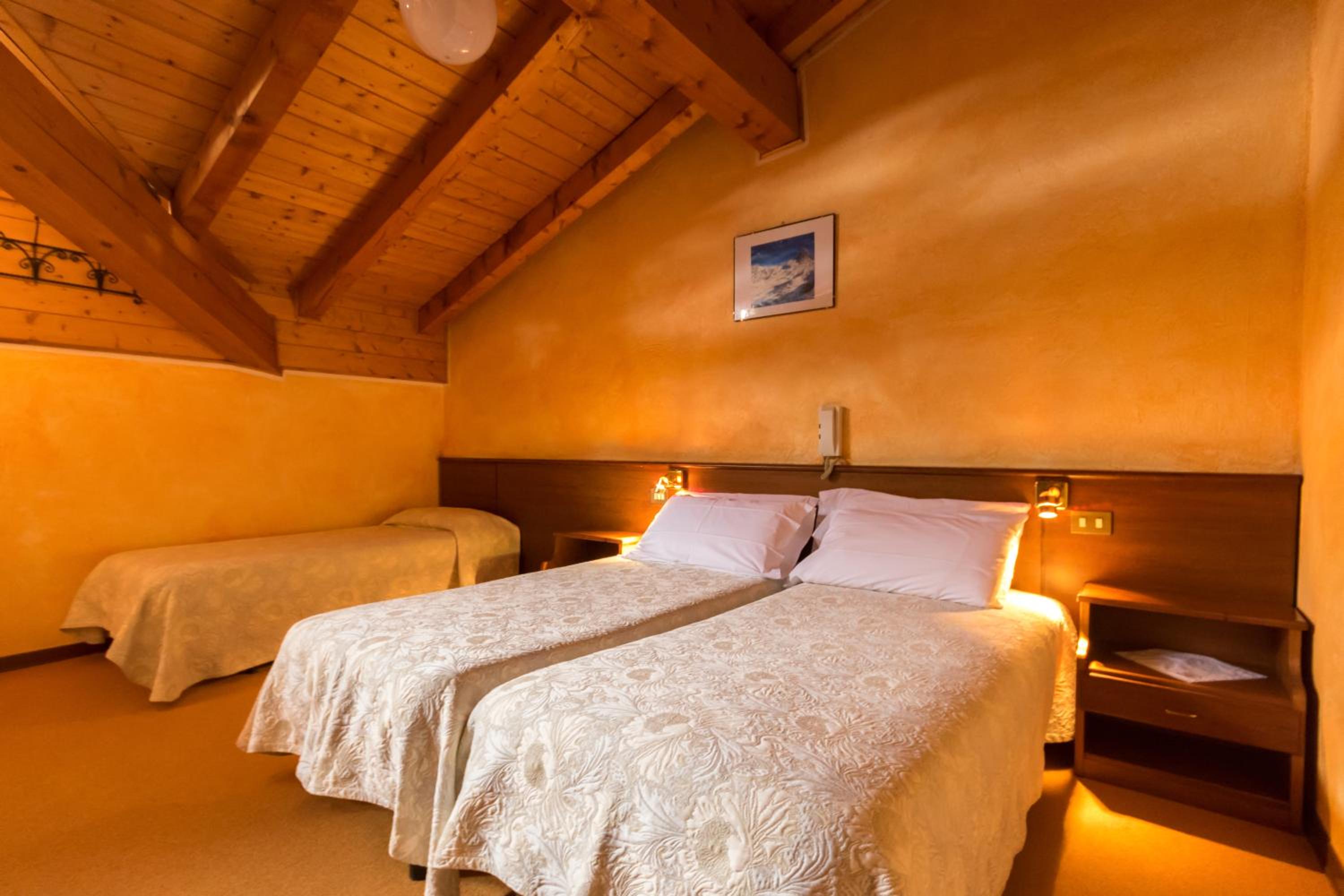 Triple Room photo 2