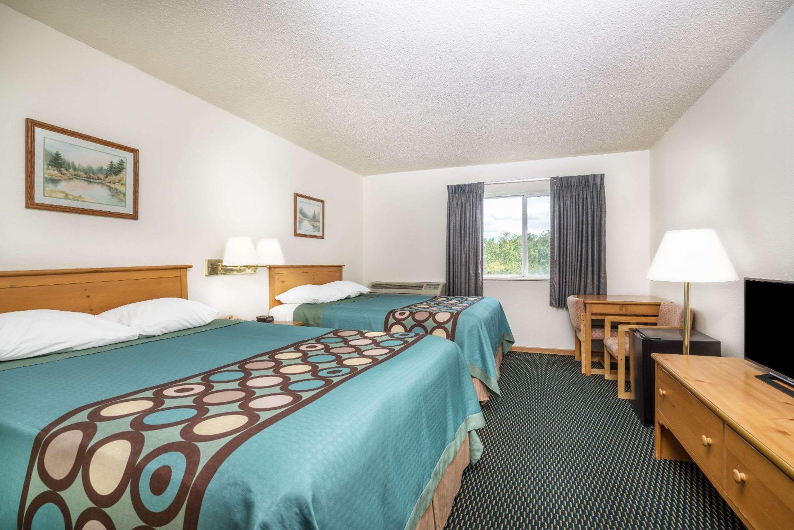 Queen Room with Two Queen Beds - Non-Smoking