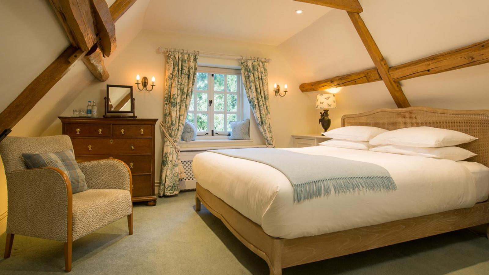Superior Double or Twin Room photo 3