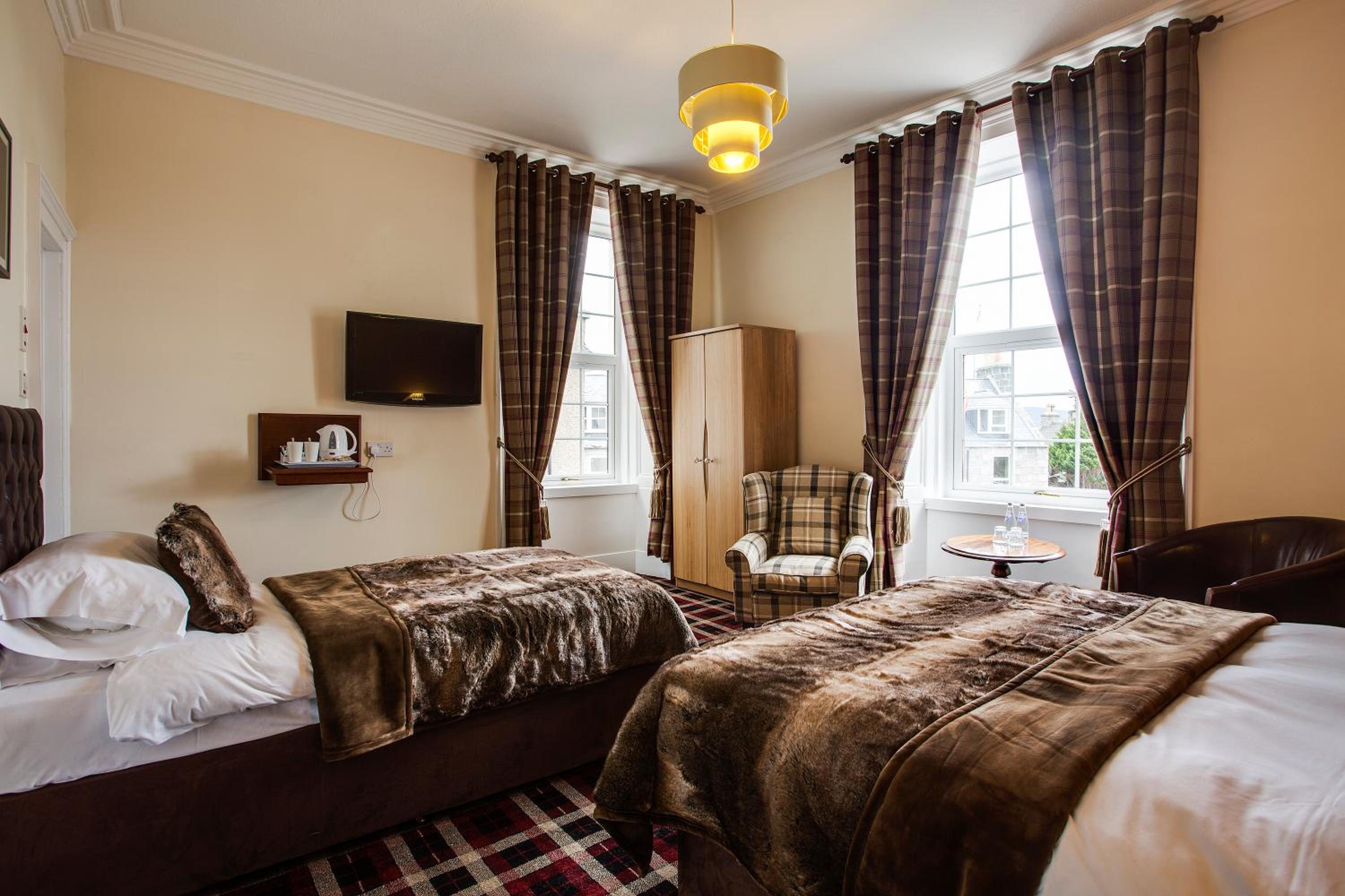 Deluxe Triple Room - Photo 1