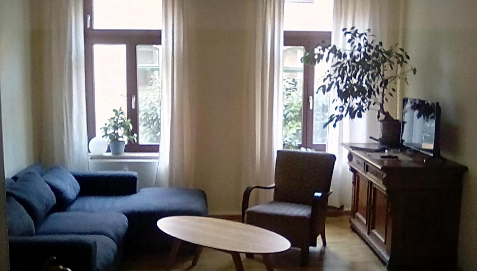 Apartment - Ground Floor - Photo 2