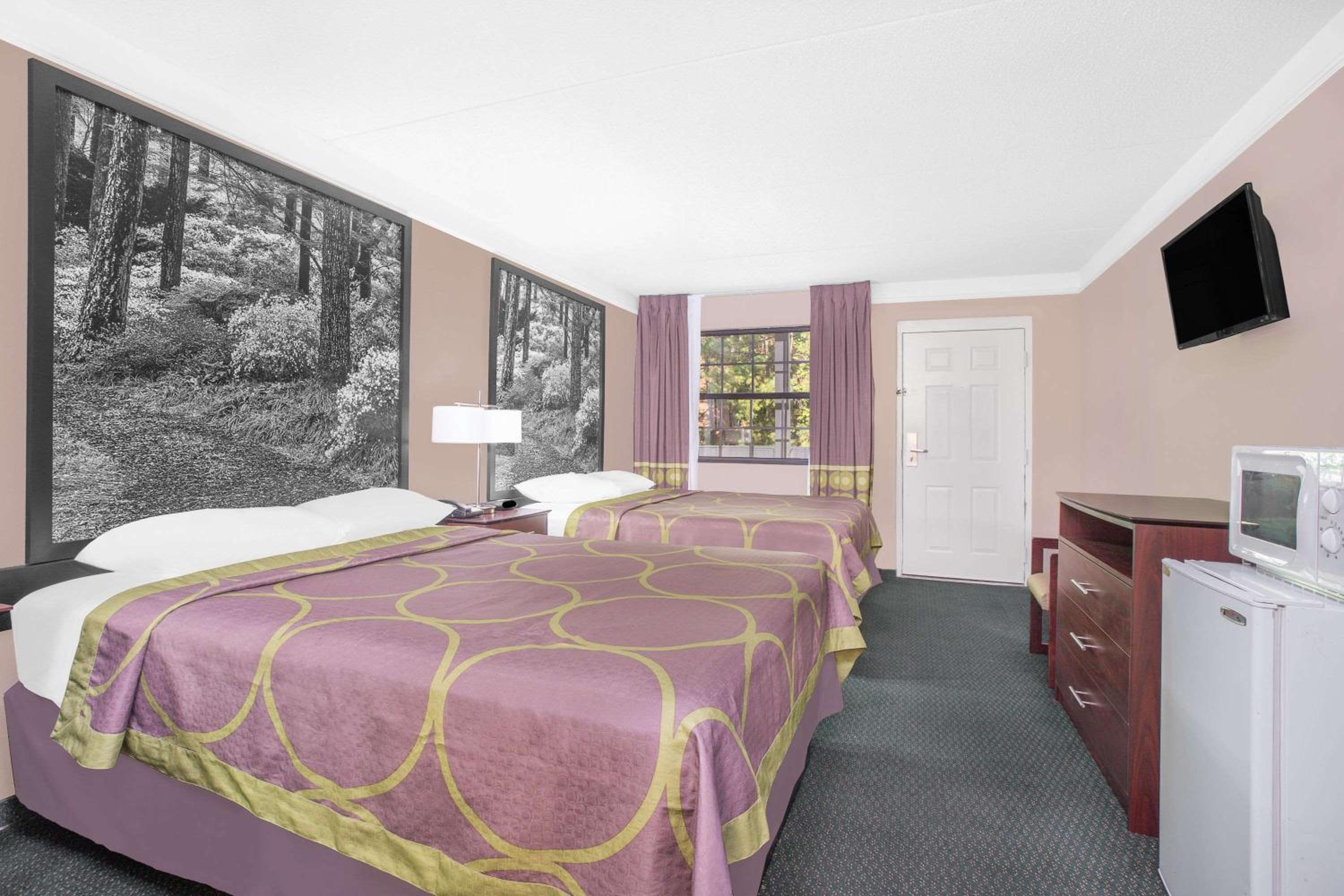 Room with Two Double Beds - Non Smoking - Photo 2