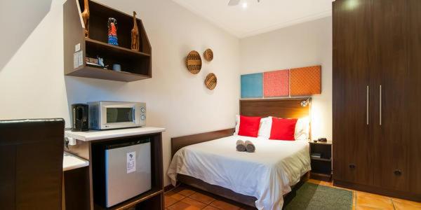 Single Room with Garden View