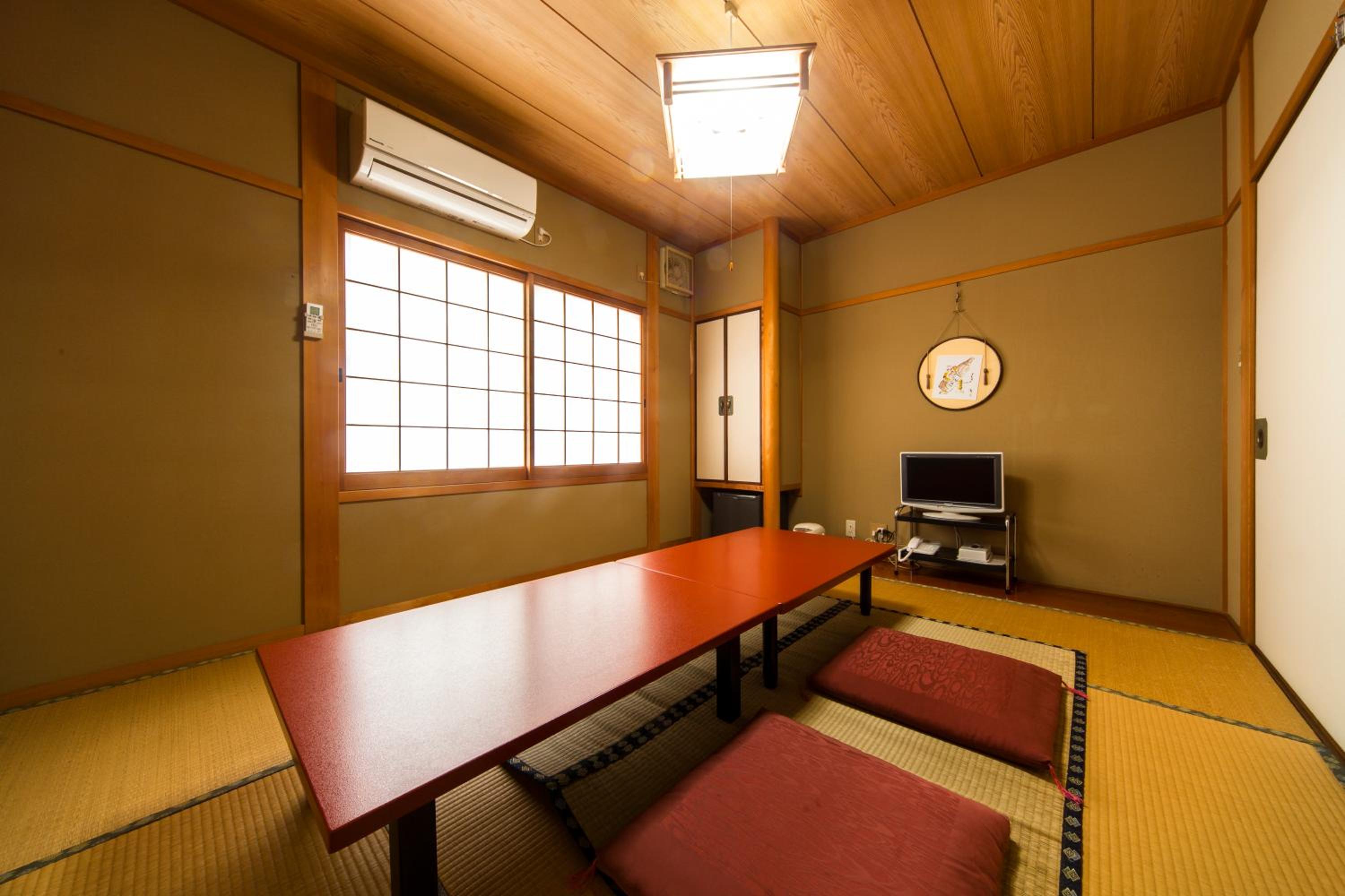 Twin Room - Photo 3