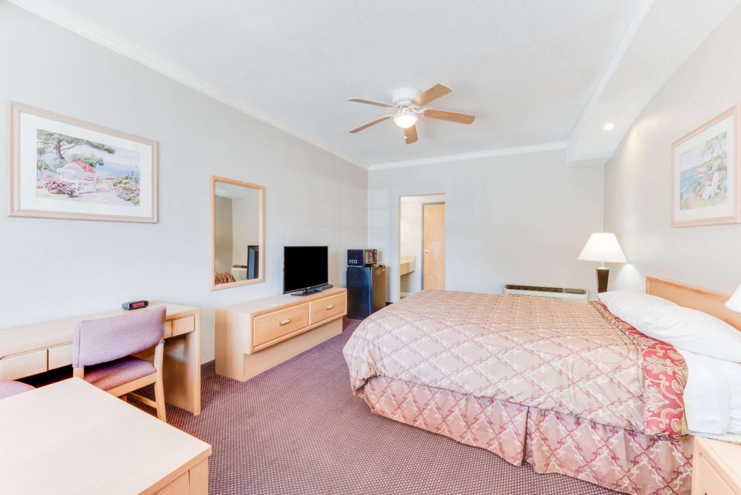 Double Room - Disability Access/Non-Smoking