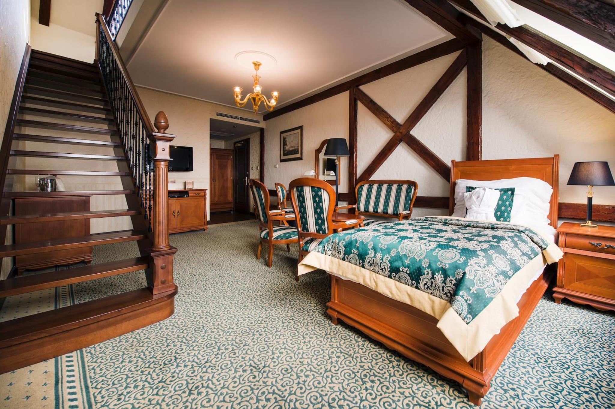 Deluxe Triple Room - Photo 7