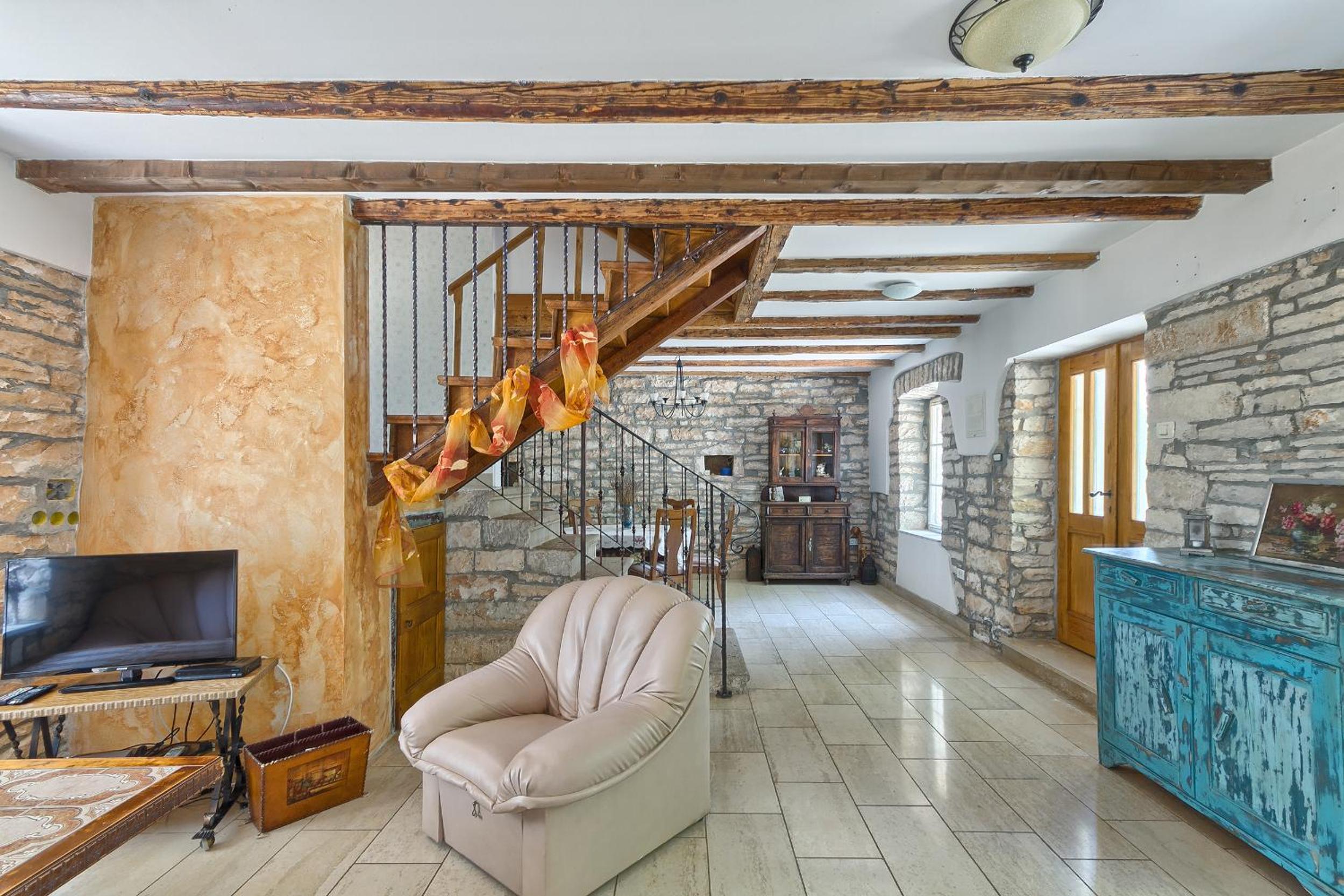 Villa photo 1