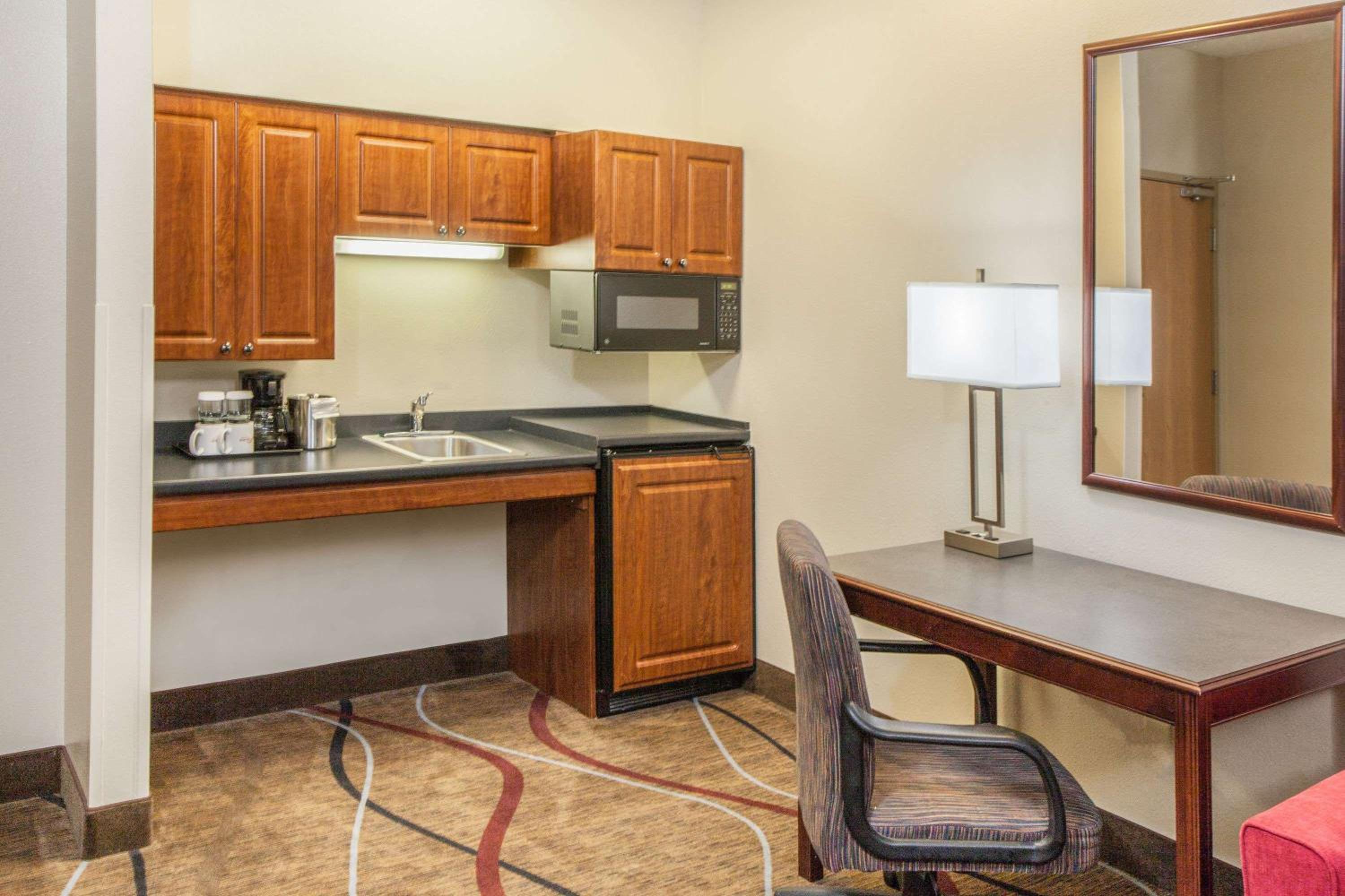 Hawthorn Extended Stay by Wyndham Bloomington, Billede 2