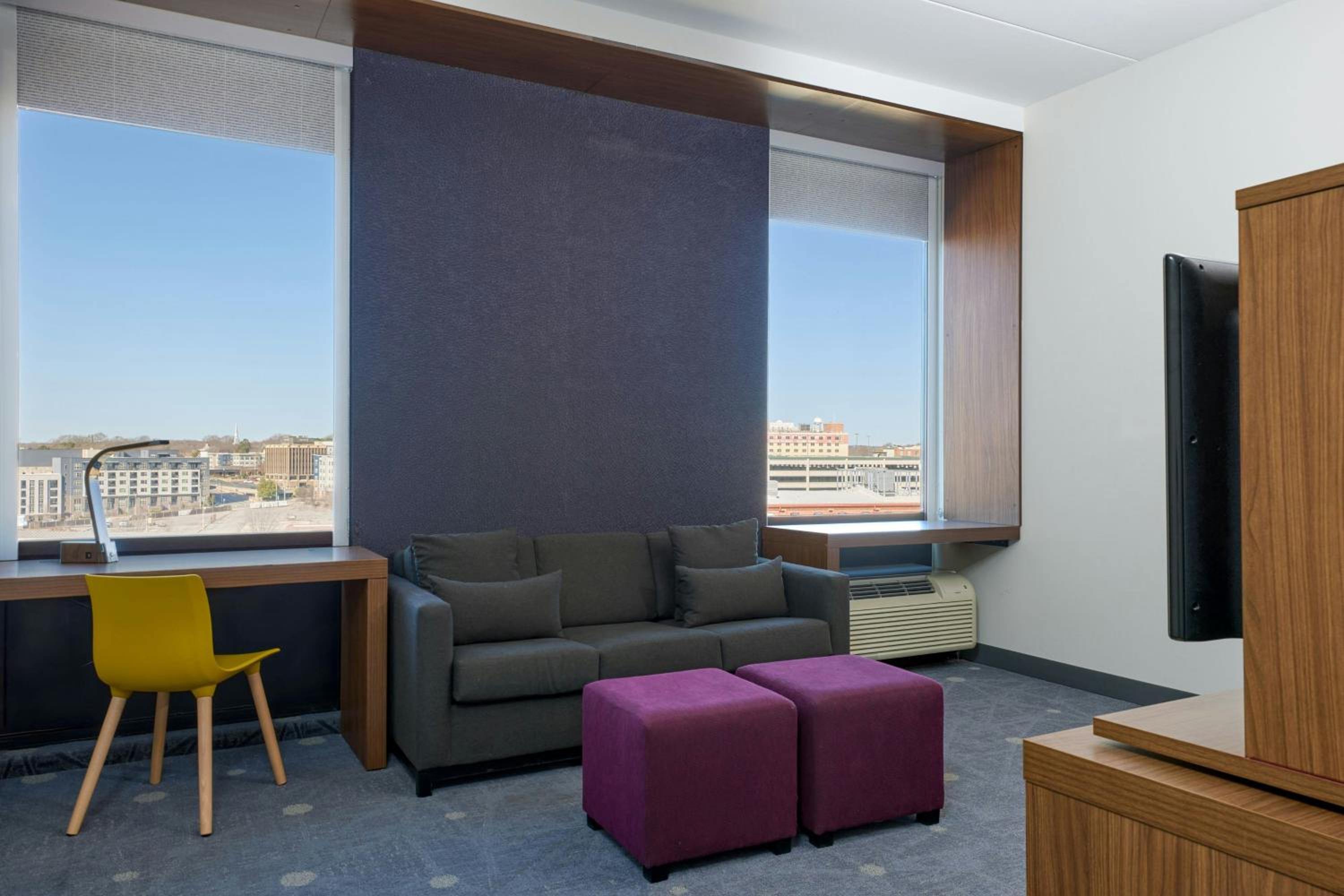 King Room with City View and Sofa Bed