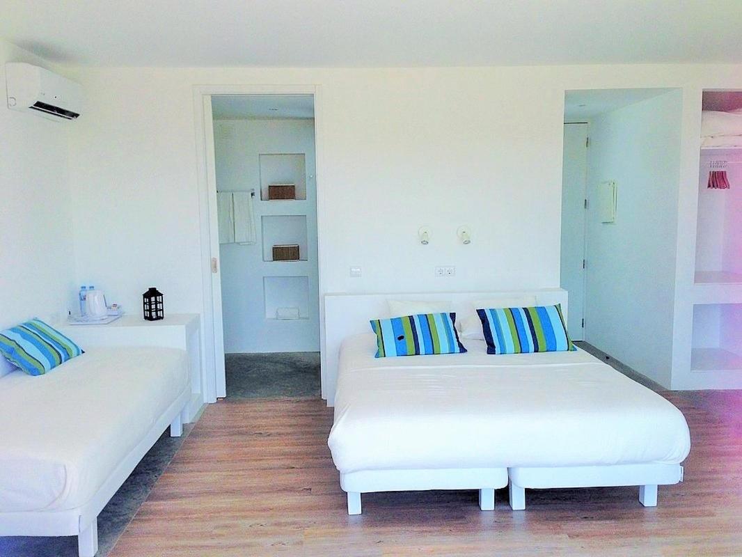 Triple Room with Terrace photo 2