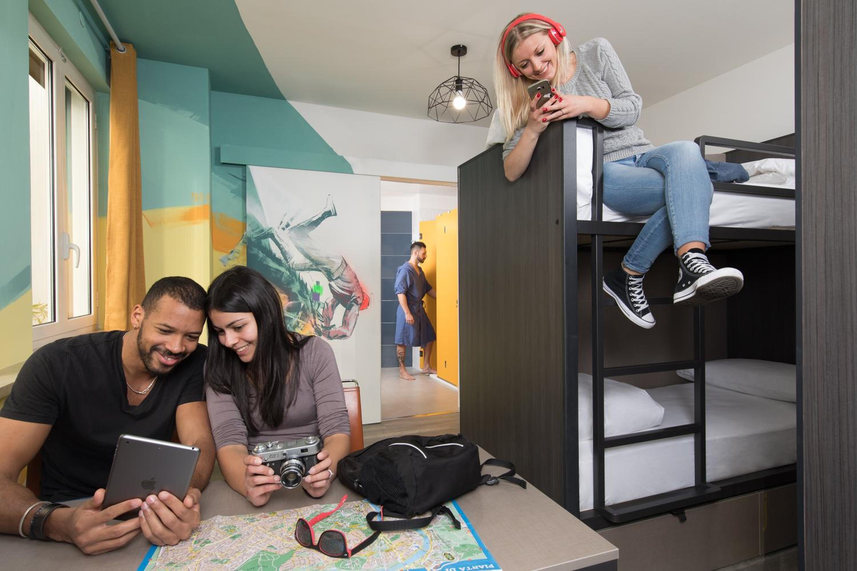 Bed in 10-Bed Mixed Dormitory Room photo 2