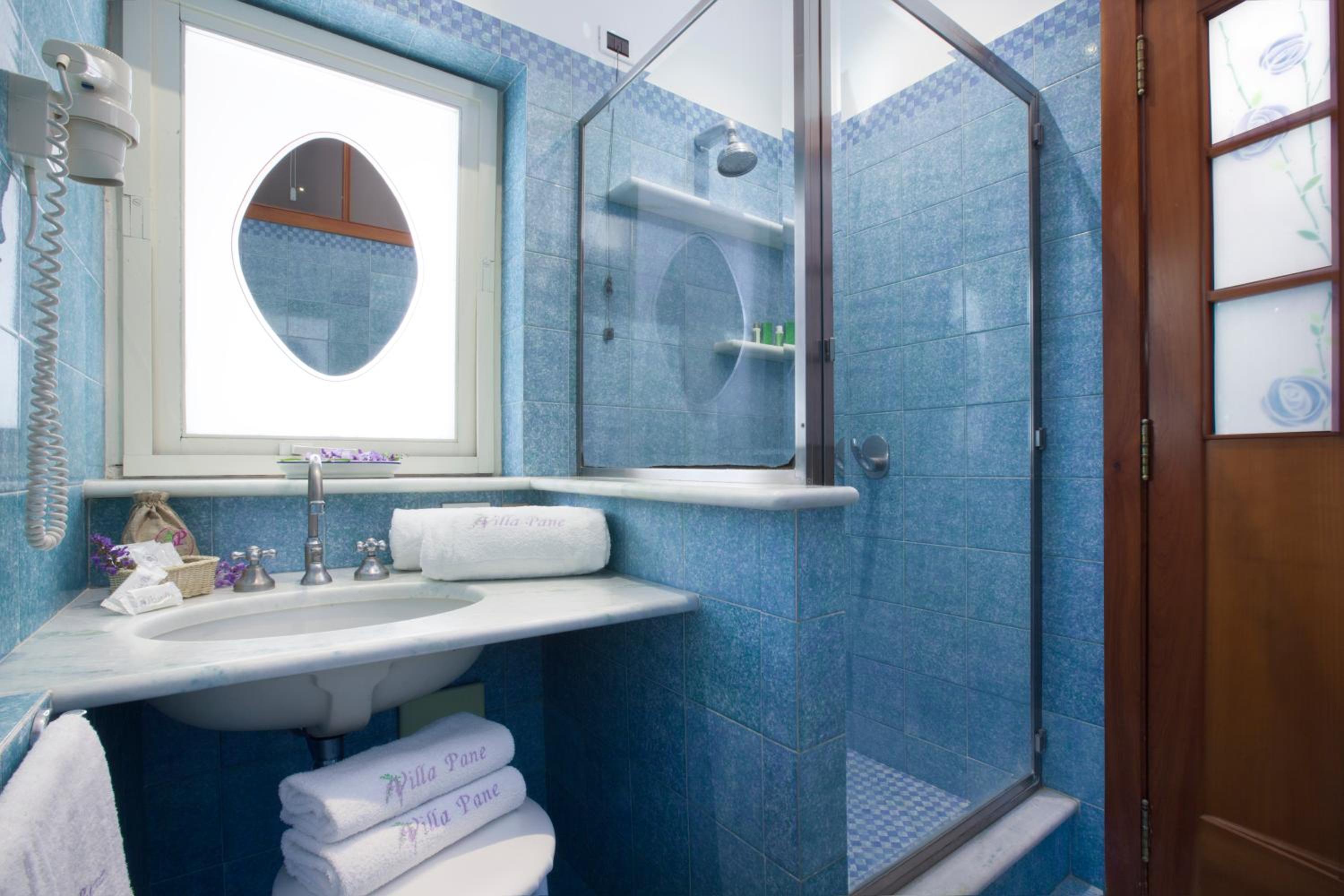 Double or Twin Room with Terrace - Photo 2