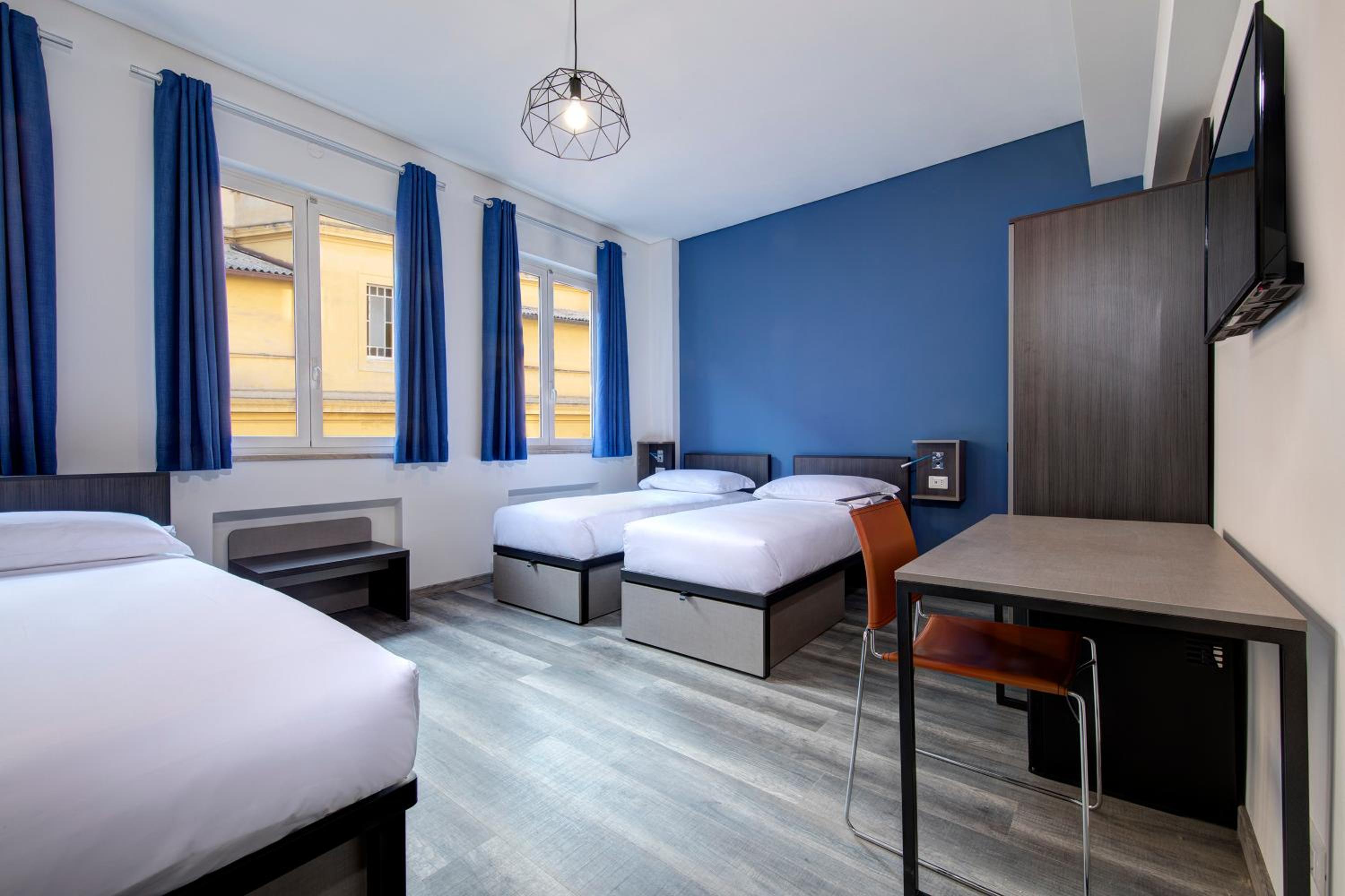 Triple Room with Private Bathroom photo 1