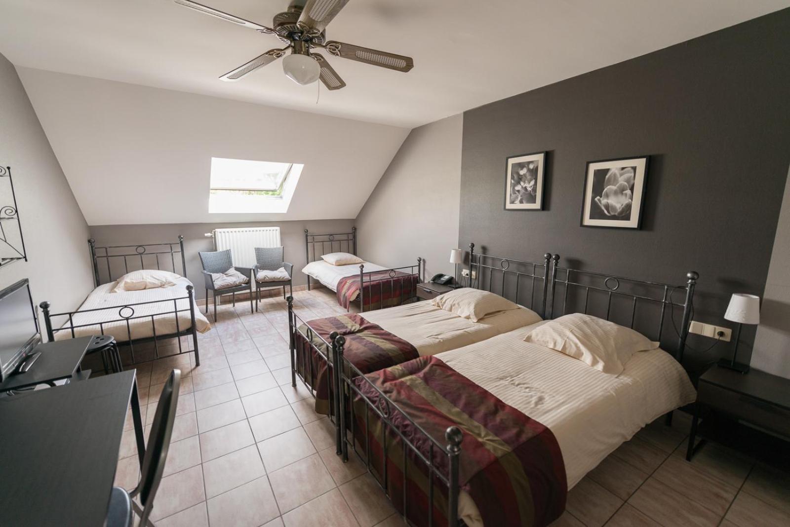 Quadruple Room with Bathroom