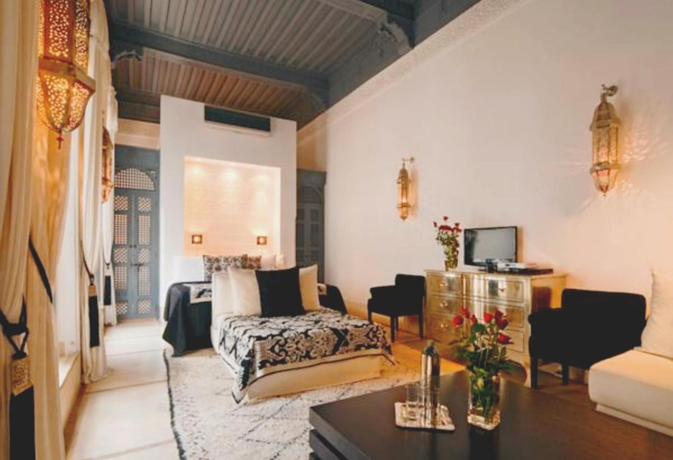 Deluxe Suite - Photo 1