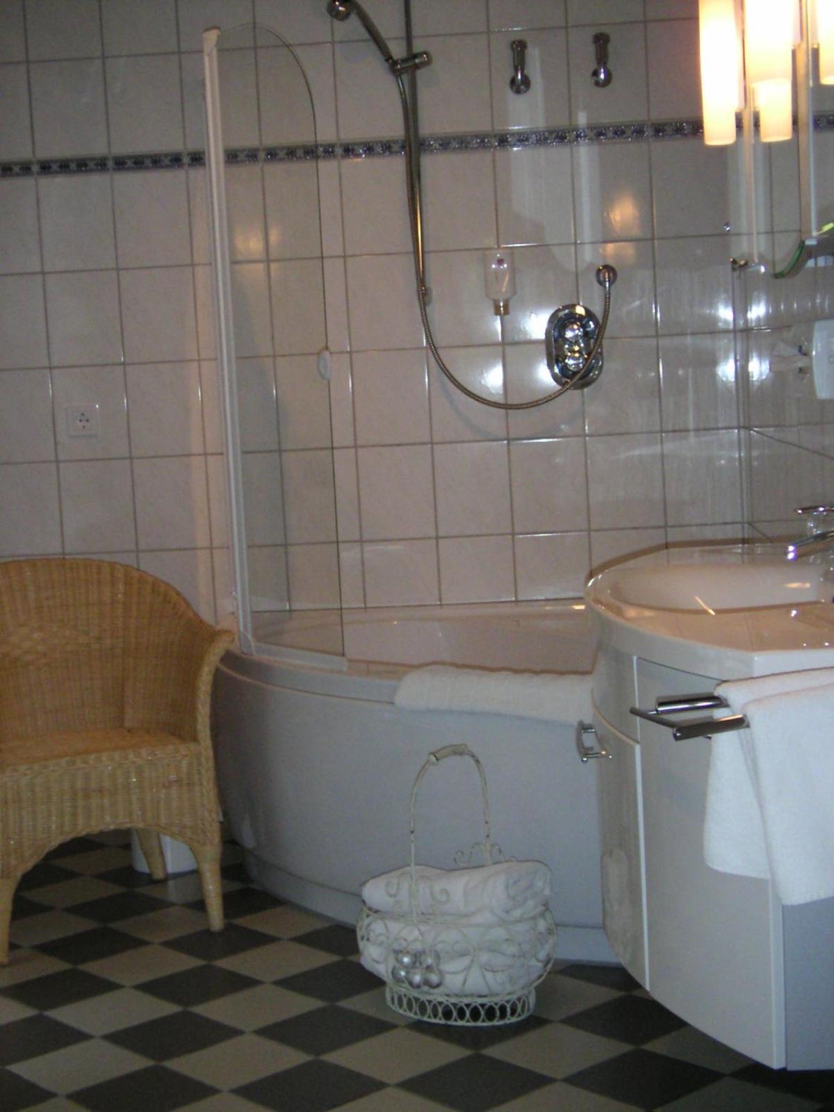 One-Bedroom Suite photo 2