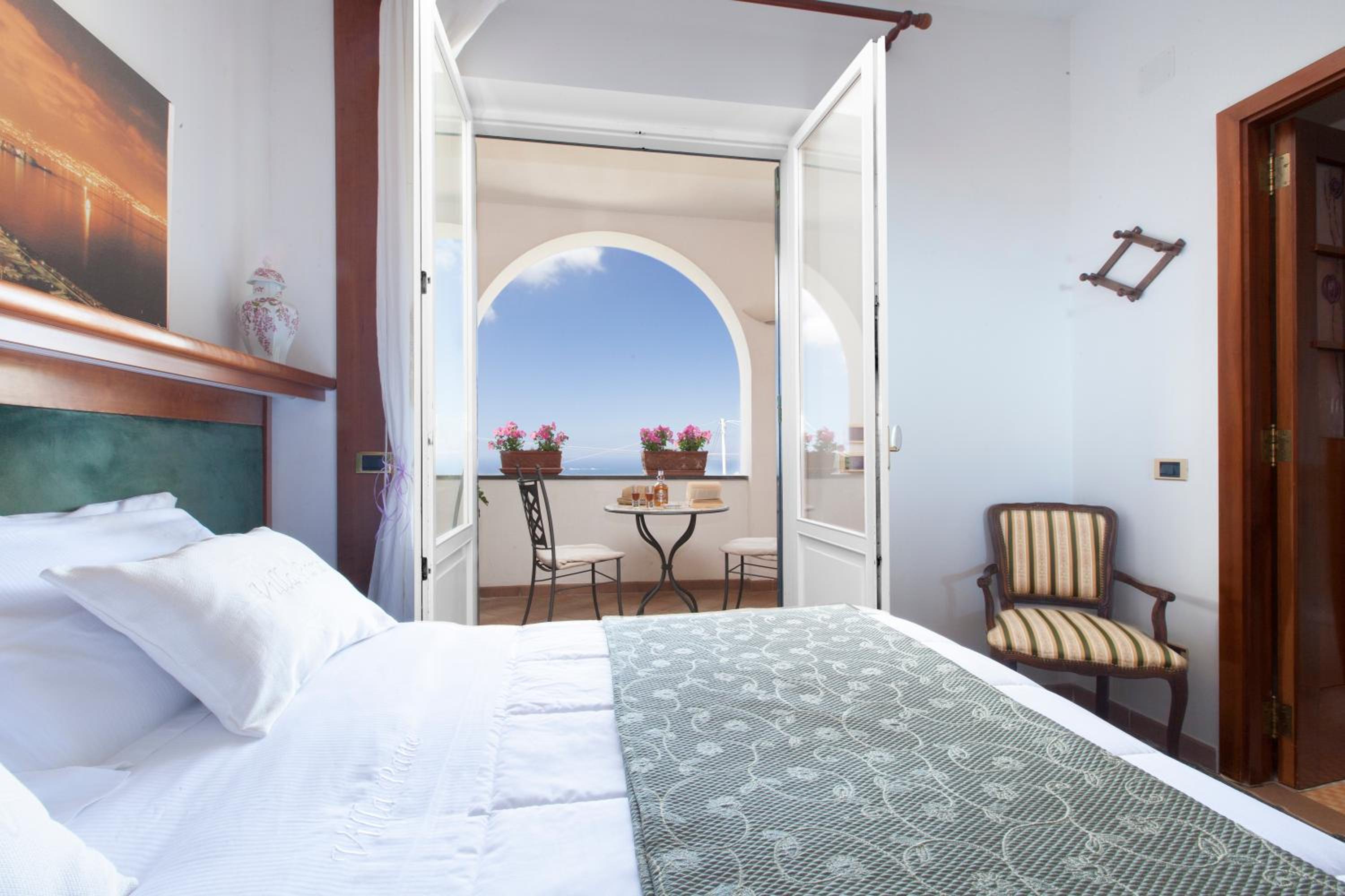 Double or Twin Room with Sea View - Photo 5