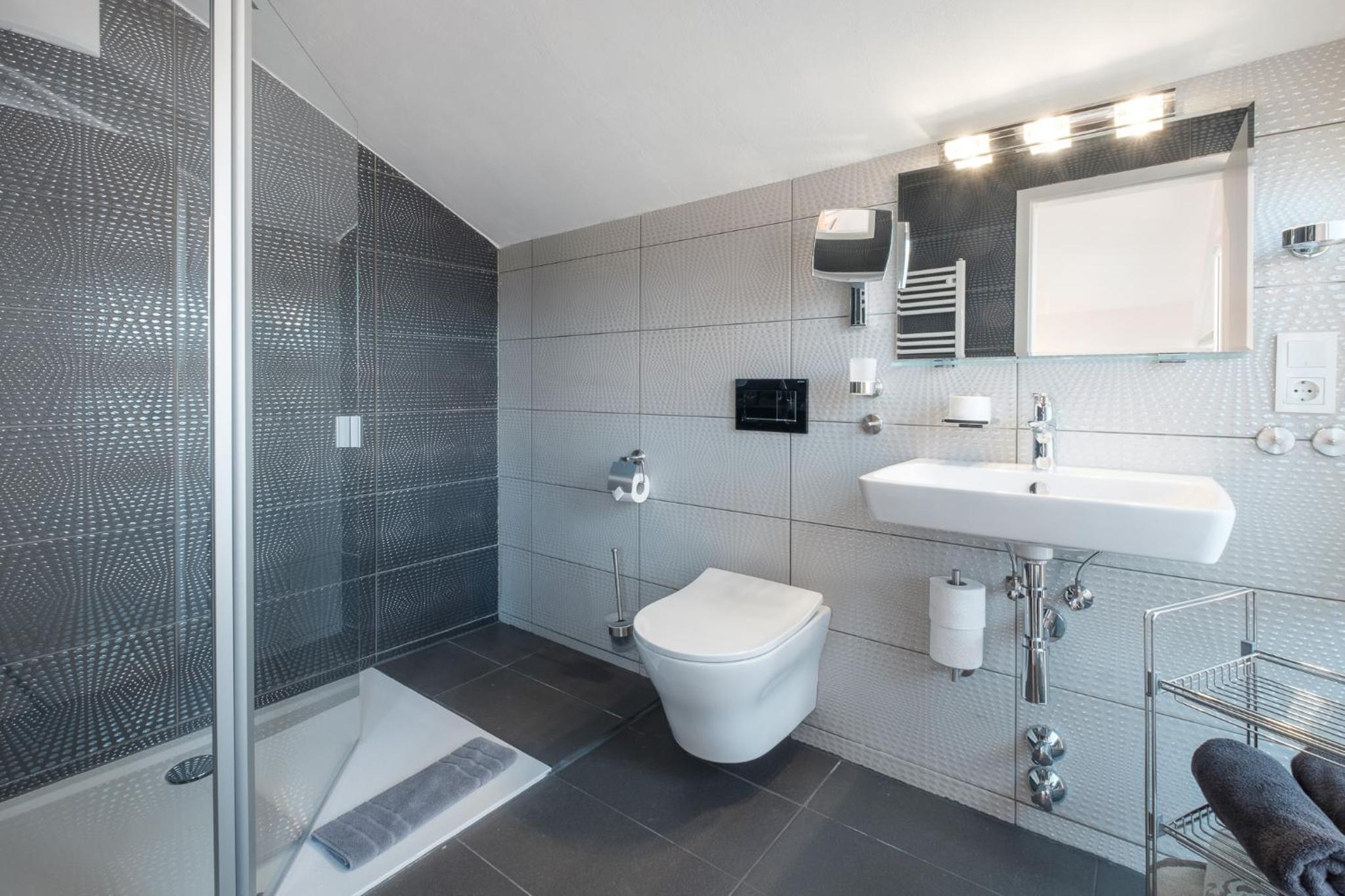 765-15 Dachzimmer Superior - Photo 3