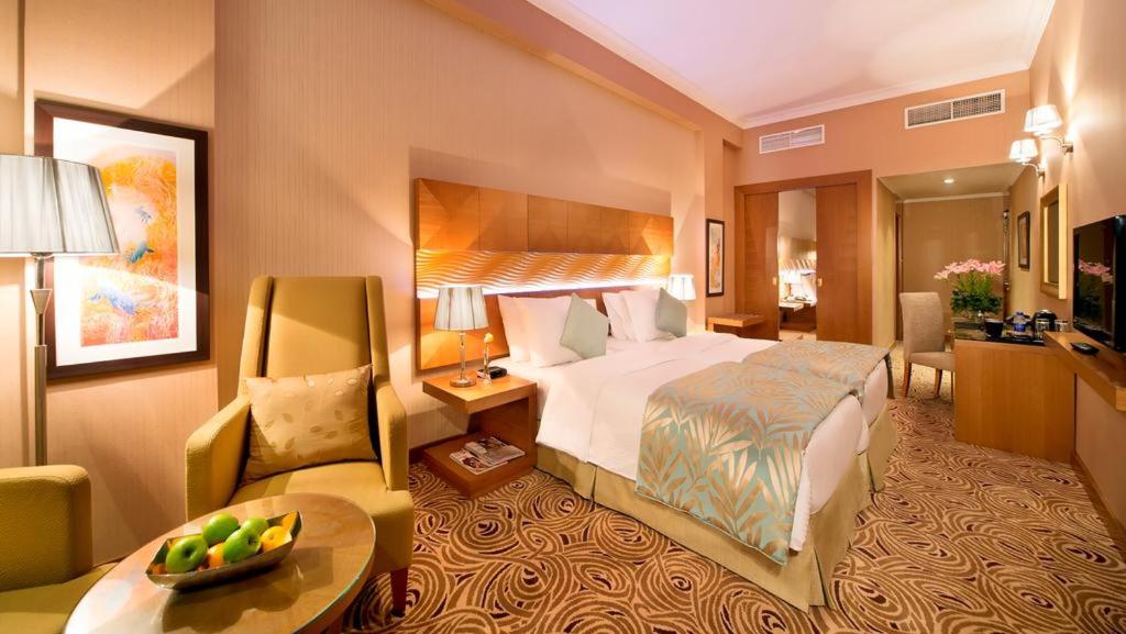 Deluxe Twin Room photo 3