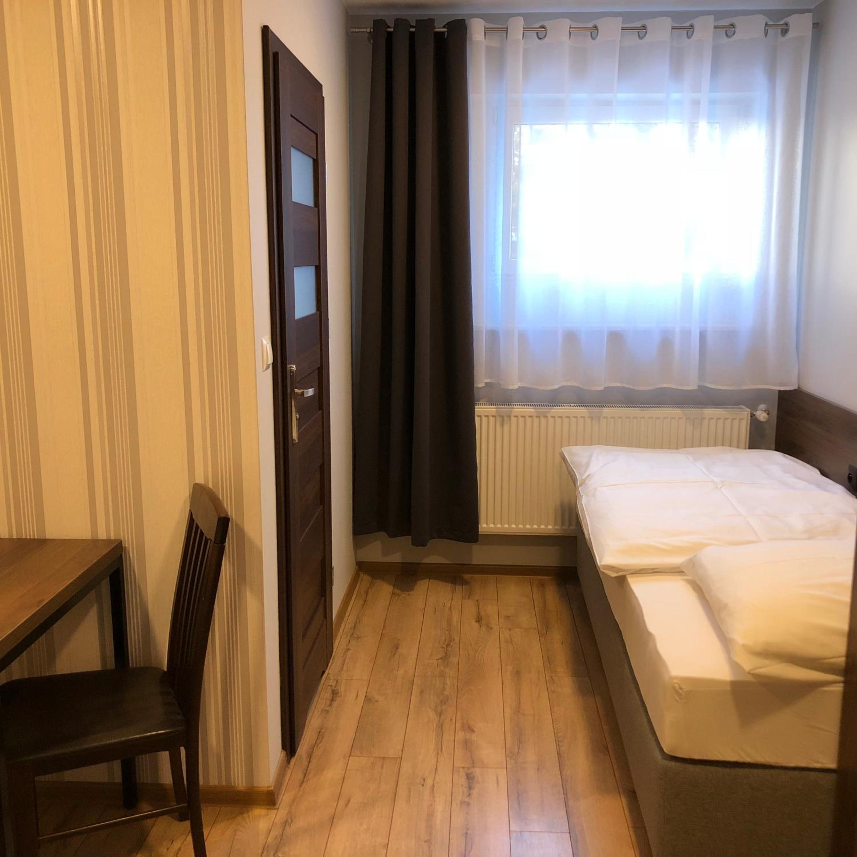 Double Room with Private Bathroom photo 1