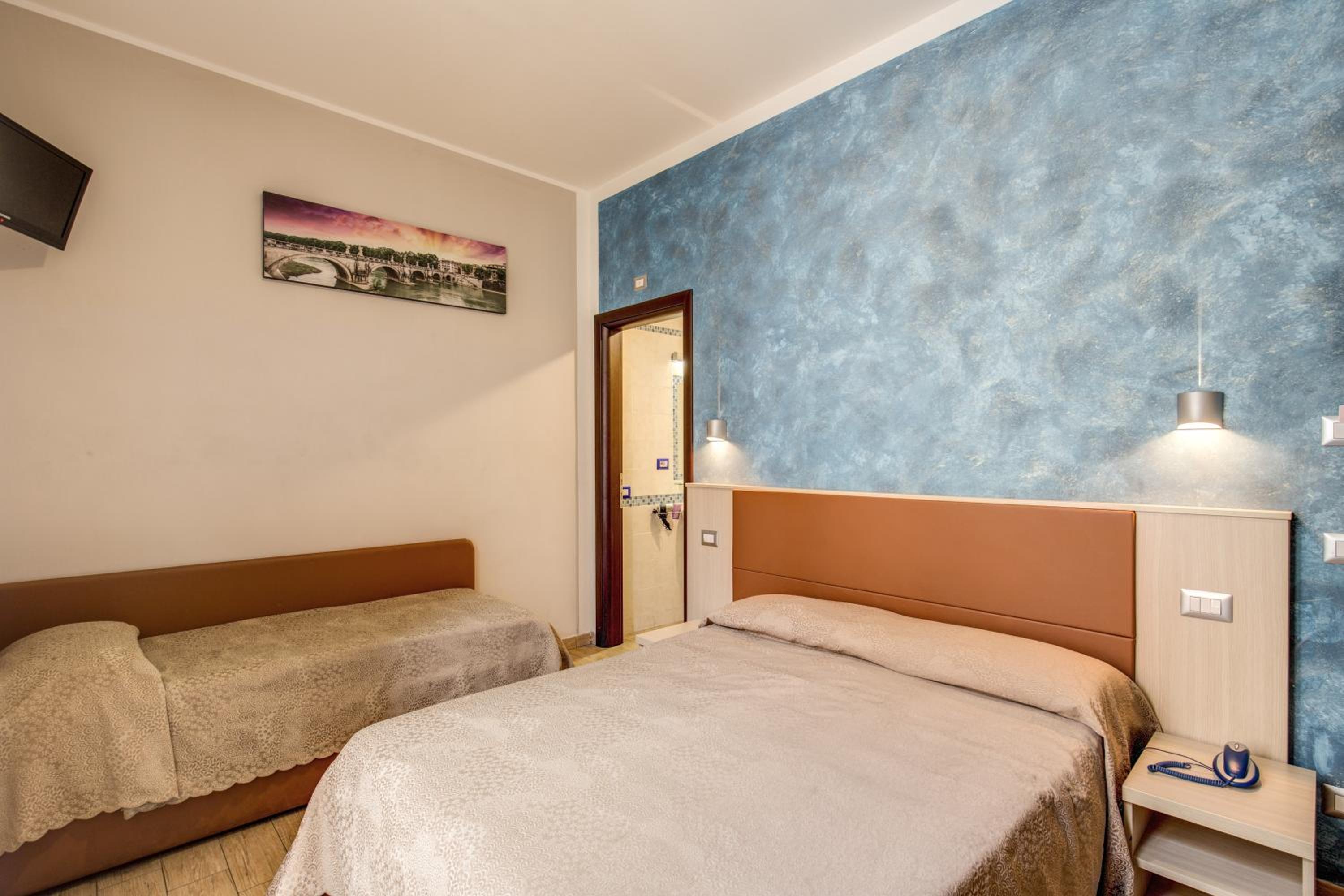 Quadruple Room photo 1
