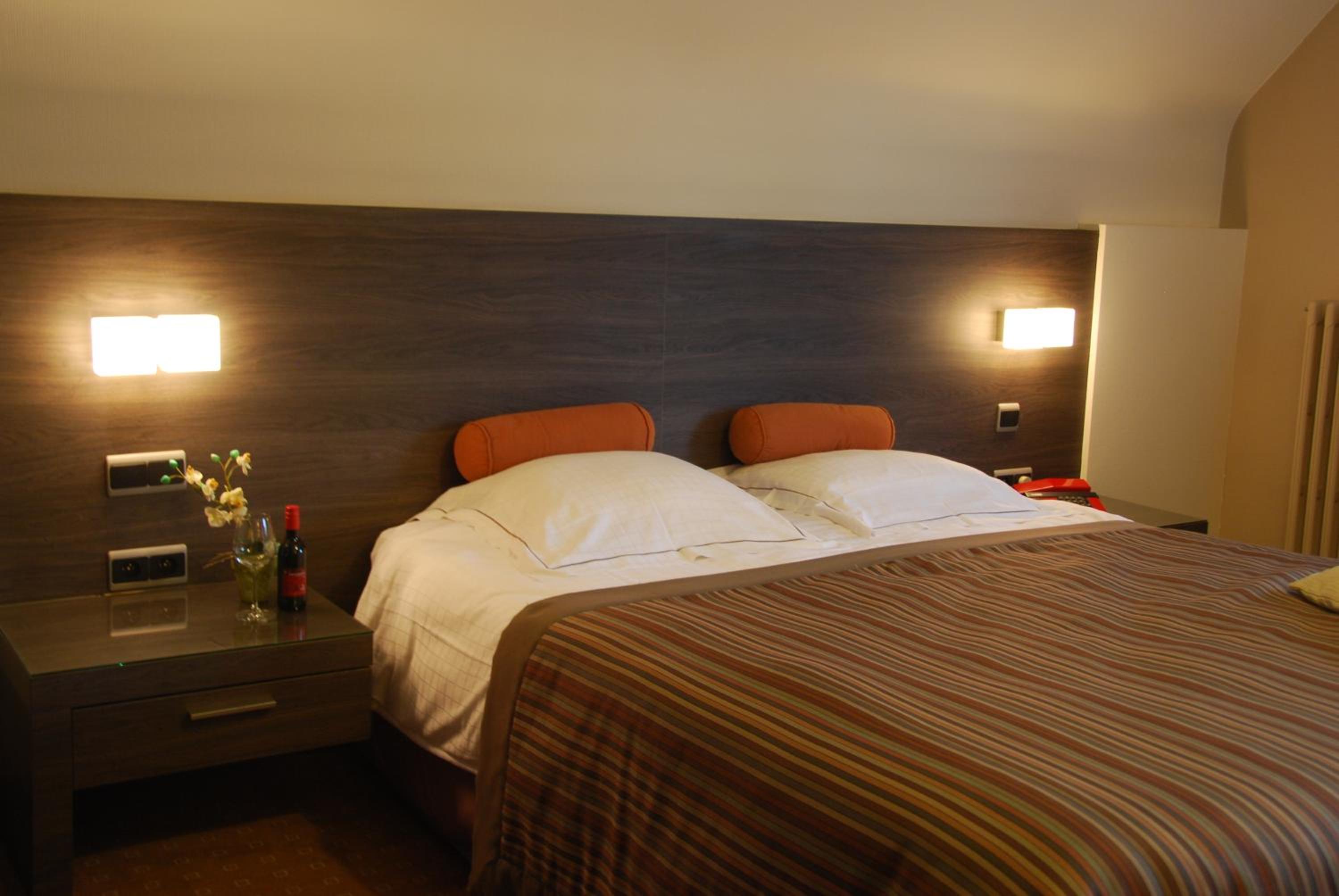 Suite - Photo 6