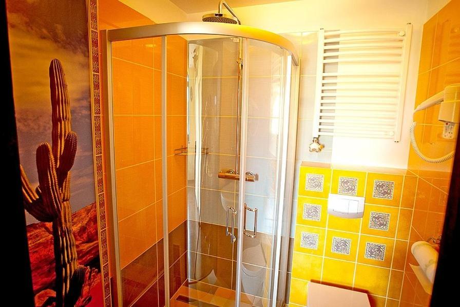 Apartment (3 Adults) - Photo 10