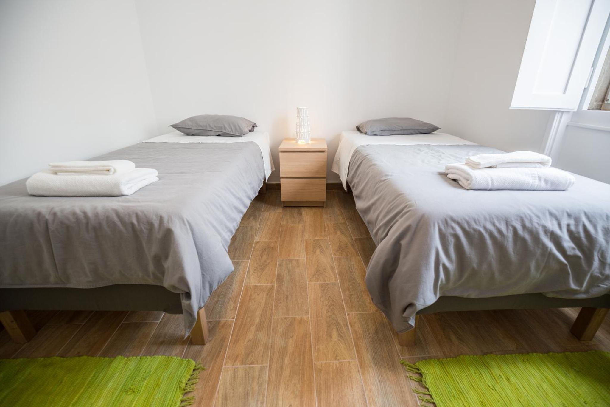 Twin Room with View - Photo 2