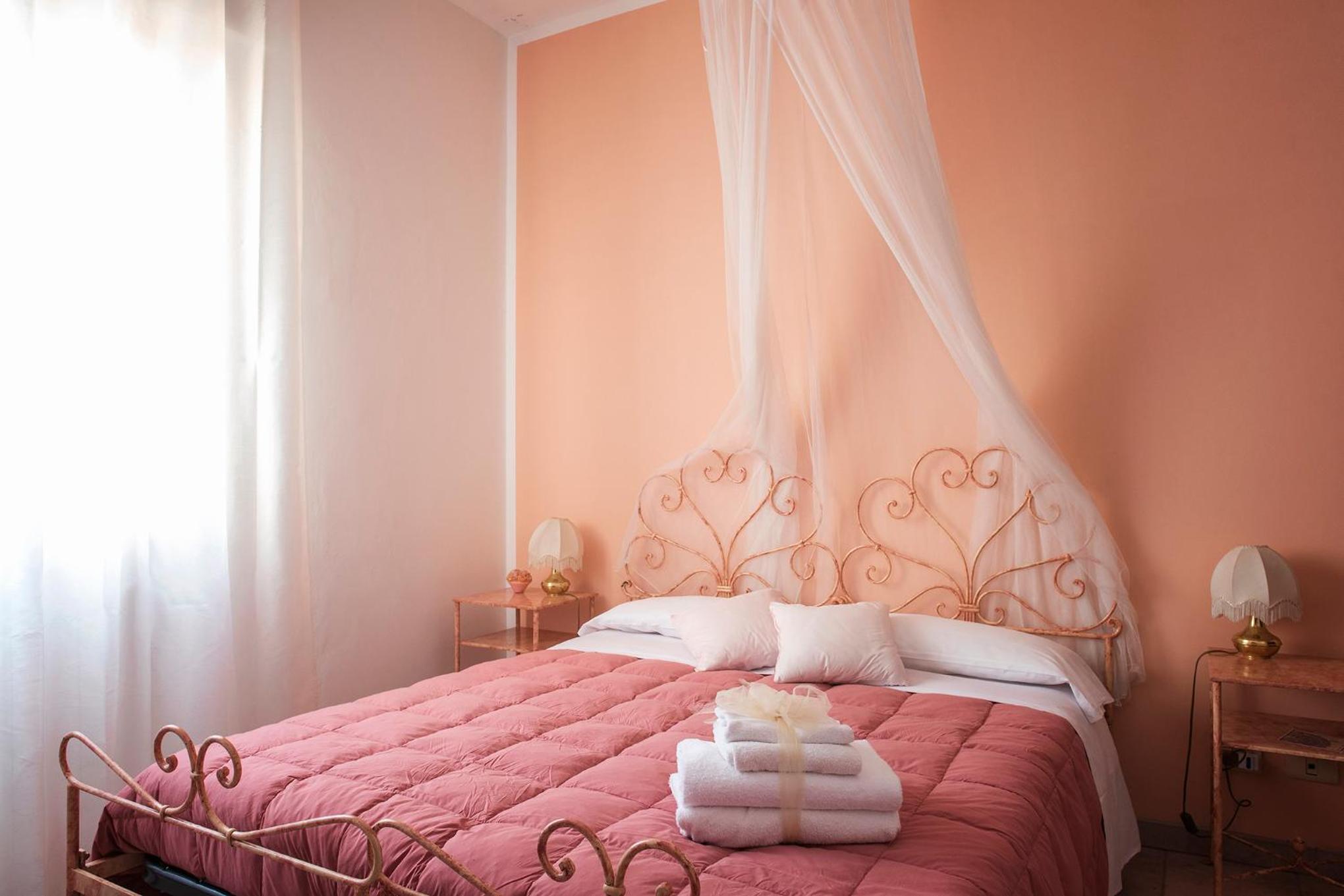 Budget Double or Twin Room photo 2