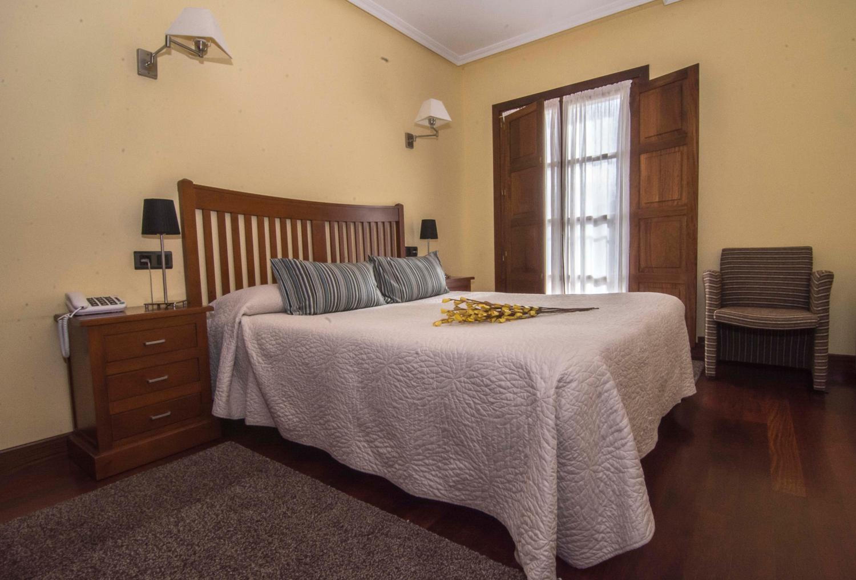 Double Room - Photo 2