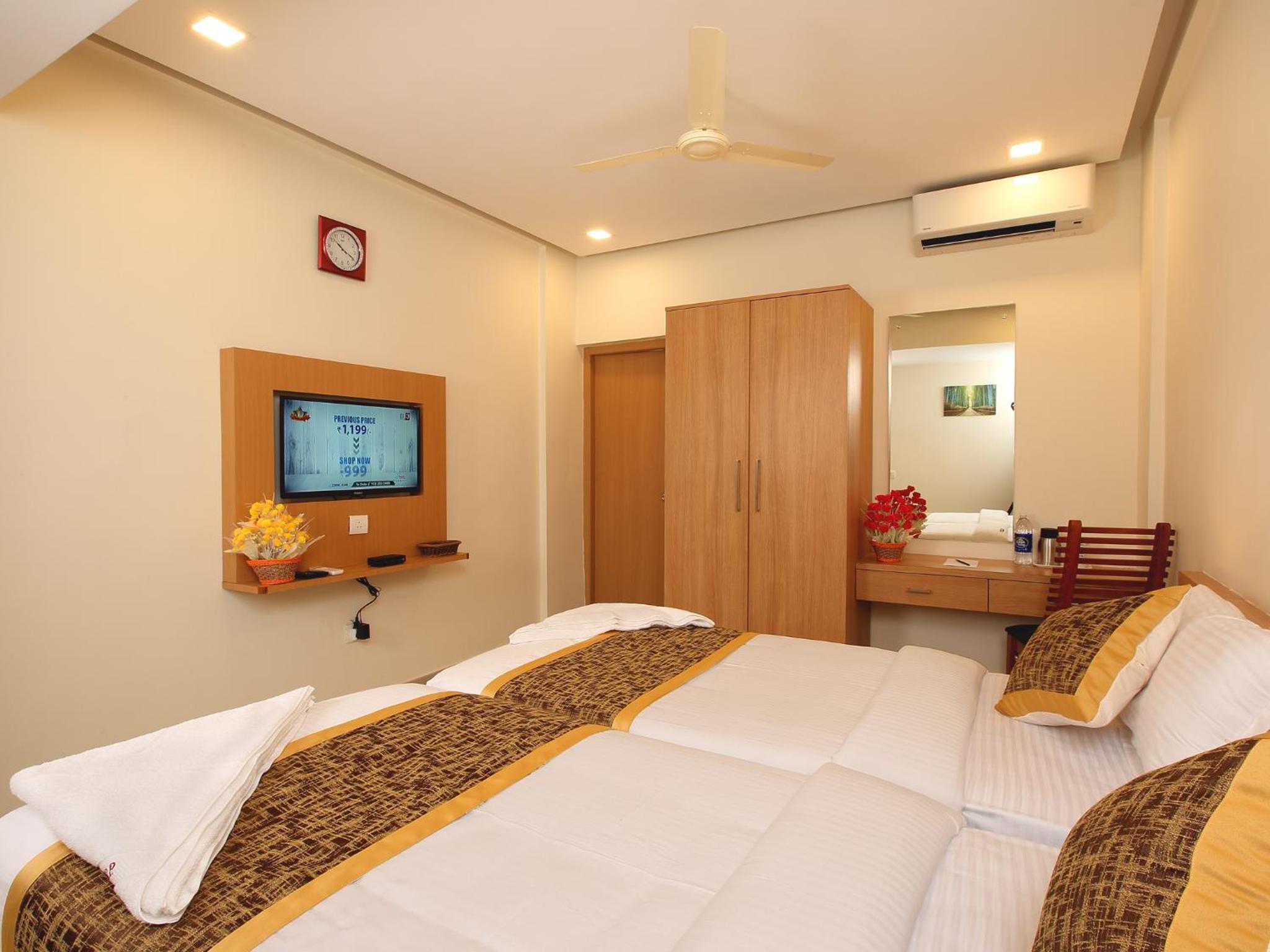 Deluxe Room - Photo 1