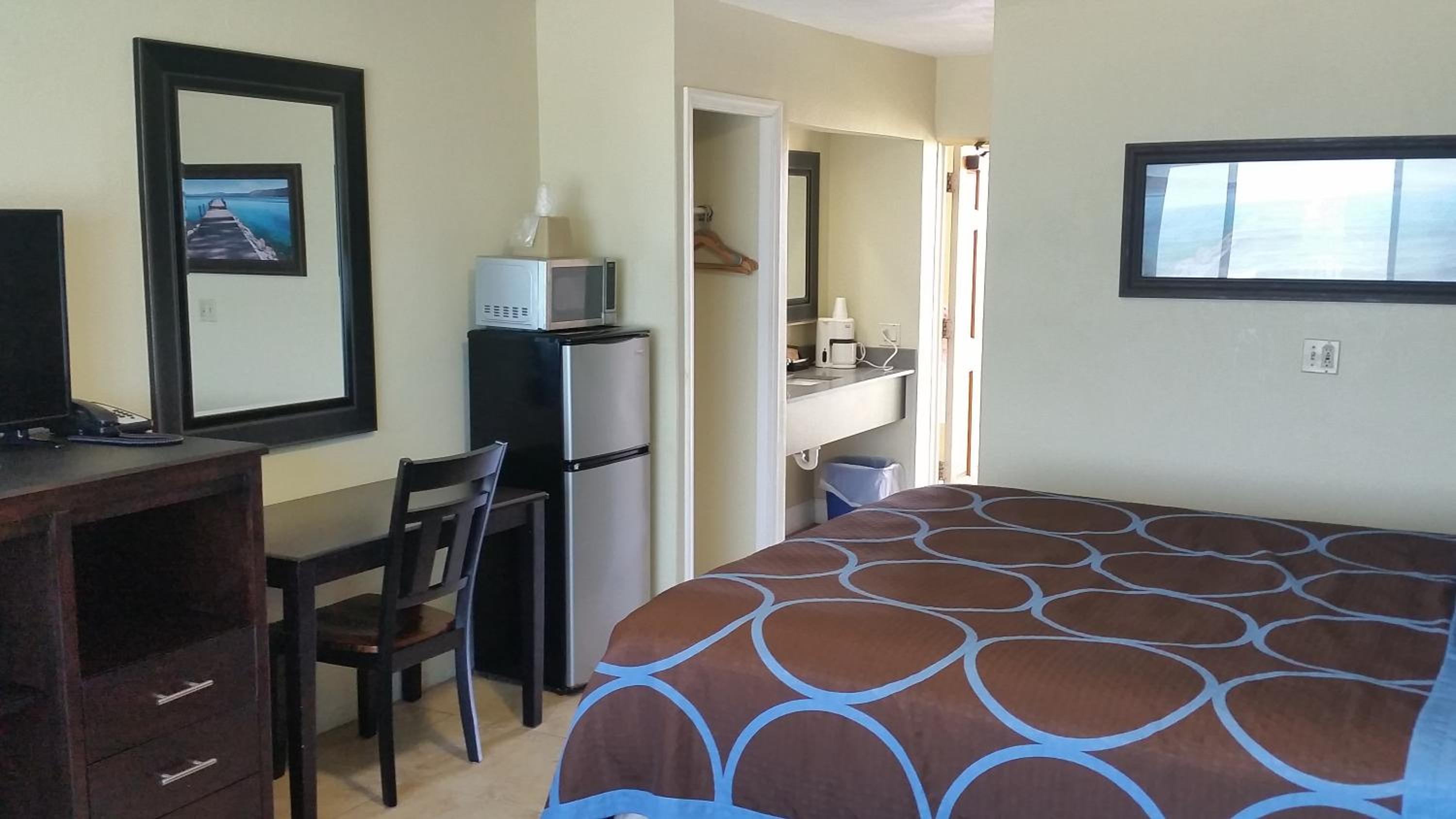 King Room - Ocean Front View - Photo 6
