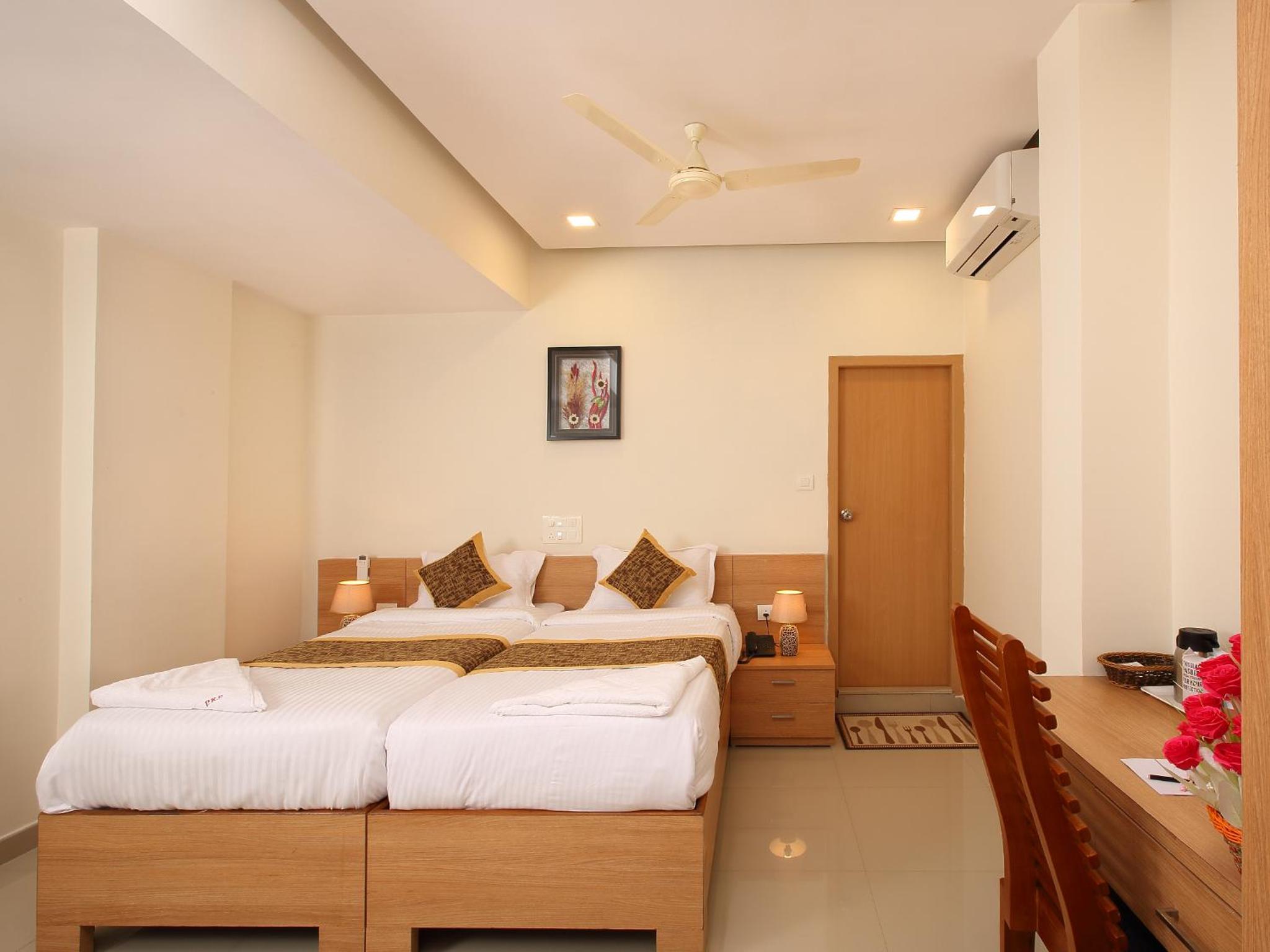 Deluxe Room - Photo 7