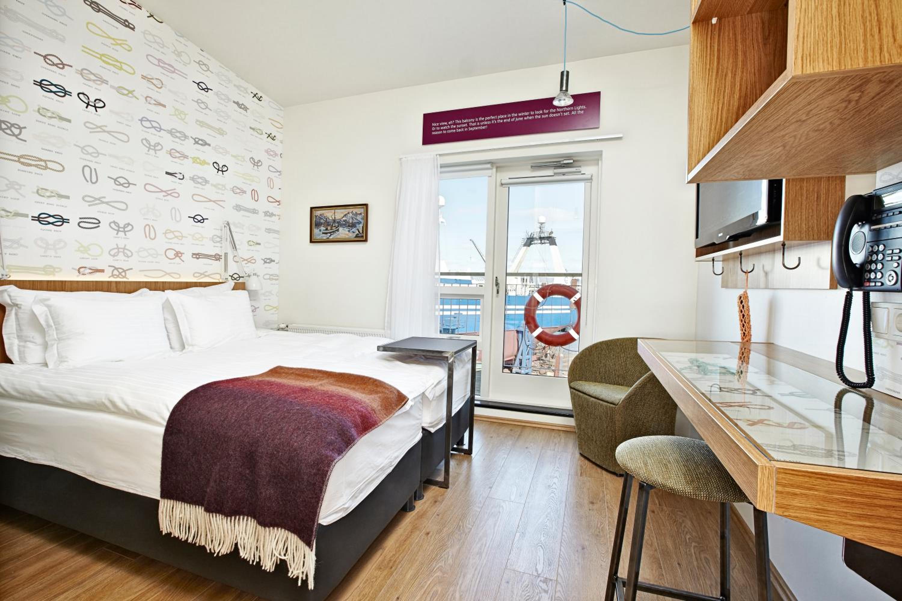 Double Room with Balcony - Photo 3