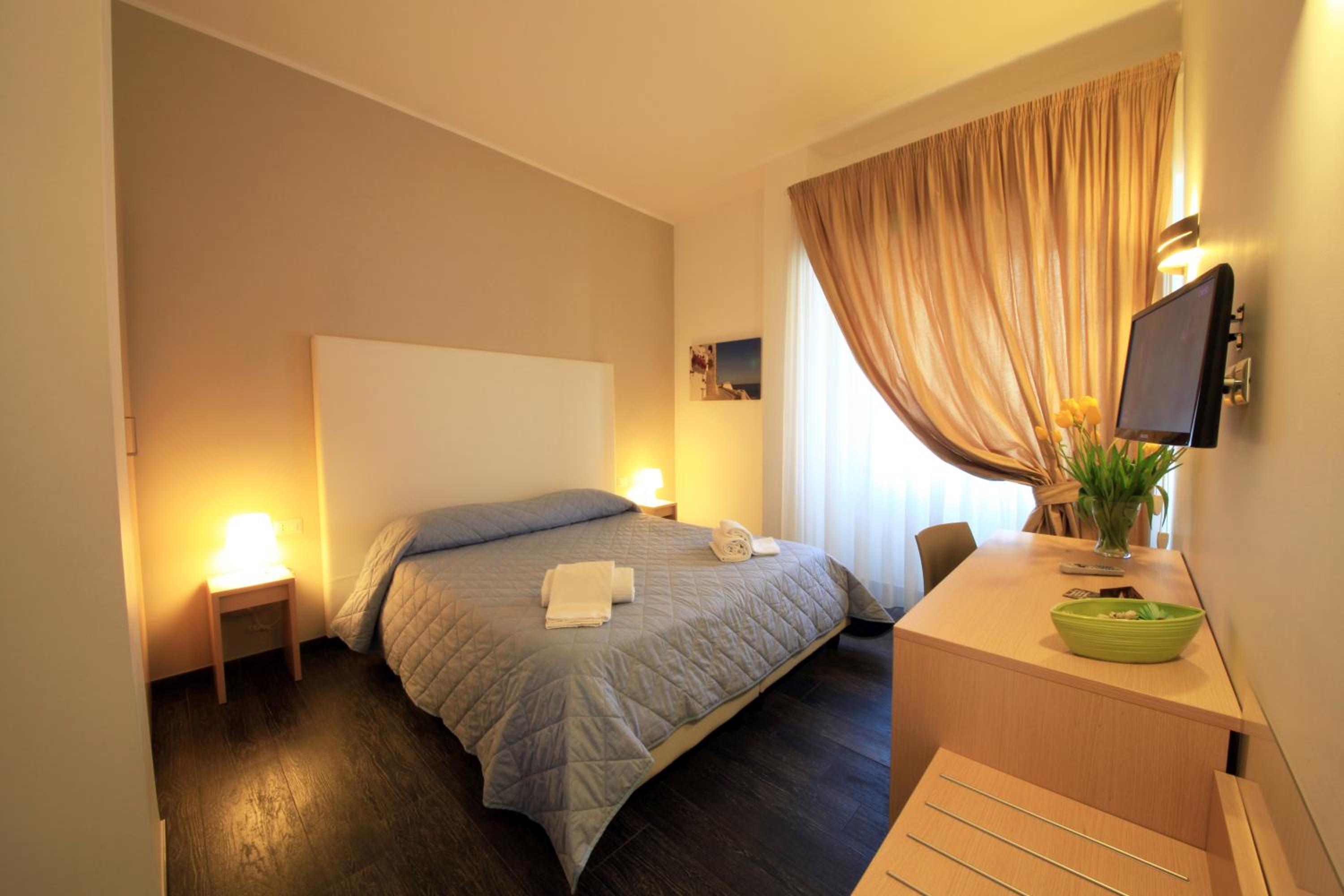 Large Single Room
