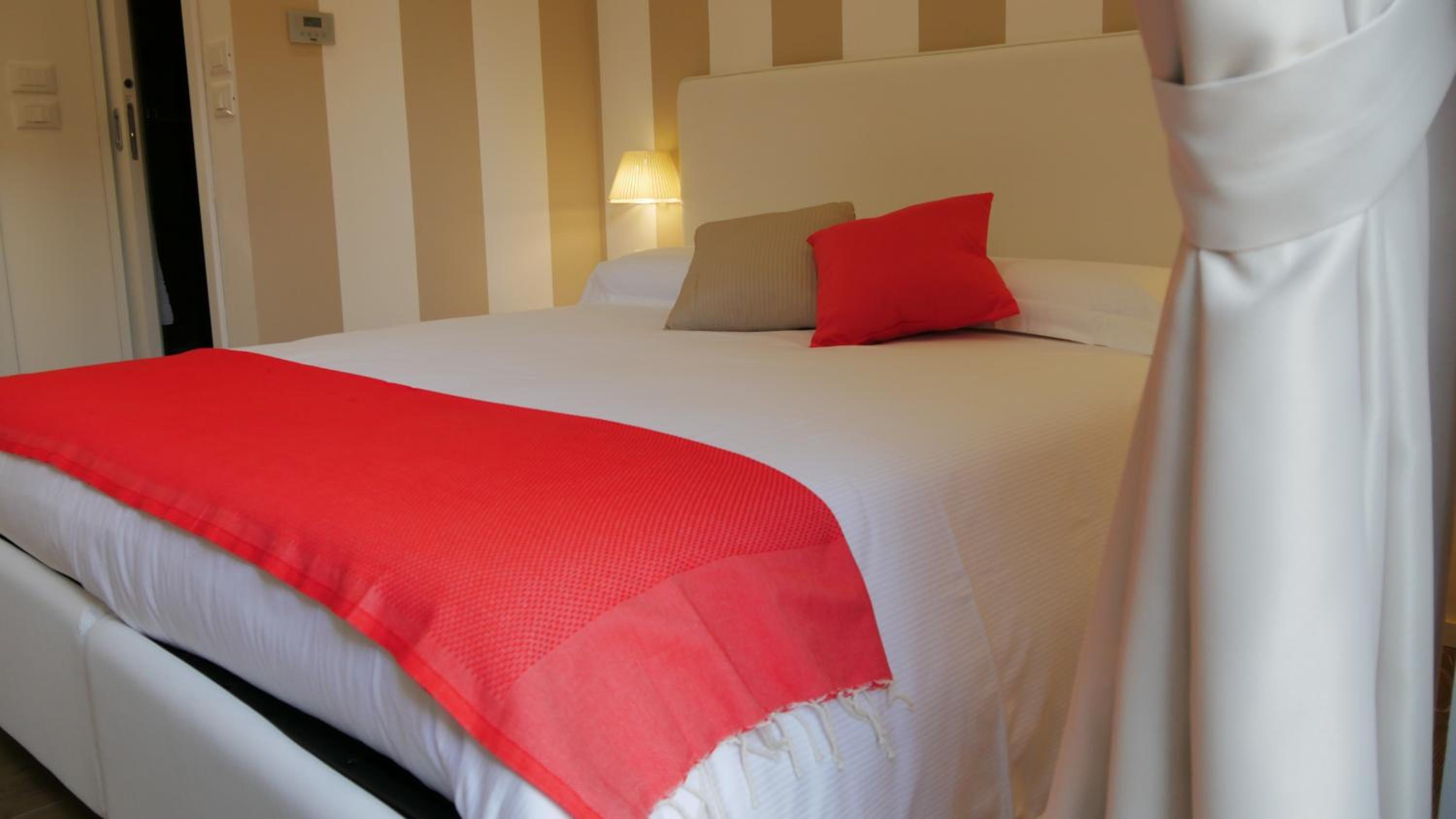 Economy Double Room photo 1