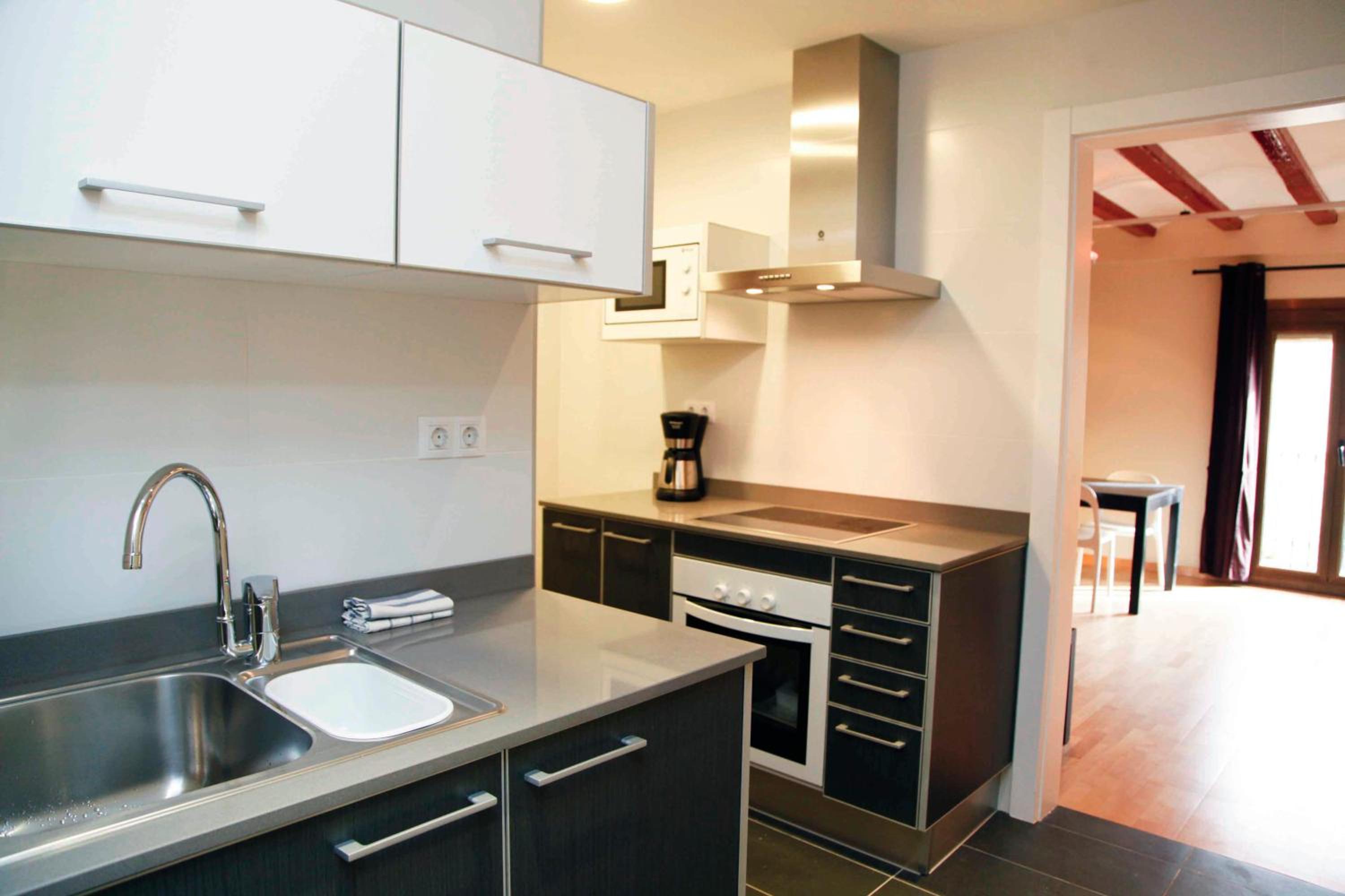 Superior Two-Bedroom Apartment (4 Adults) photo 3