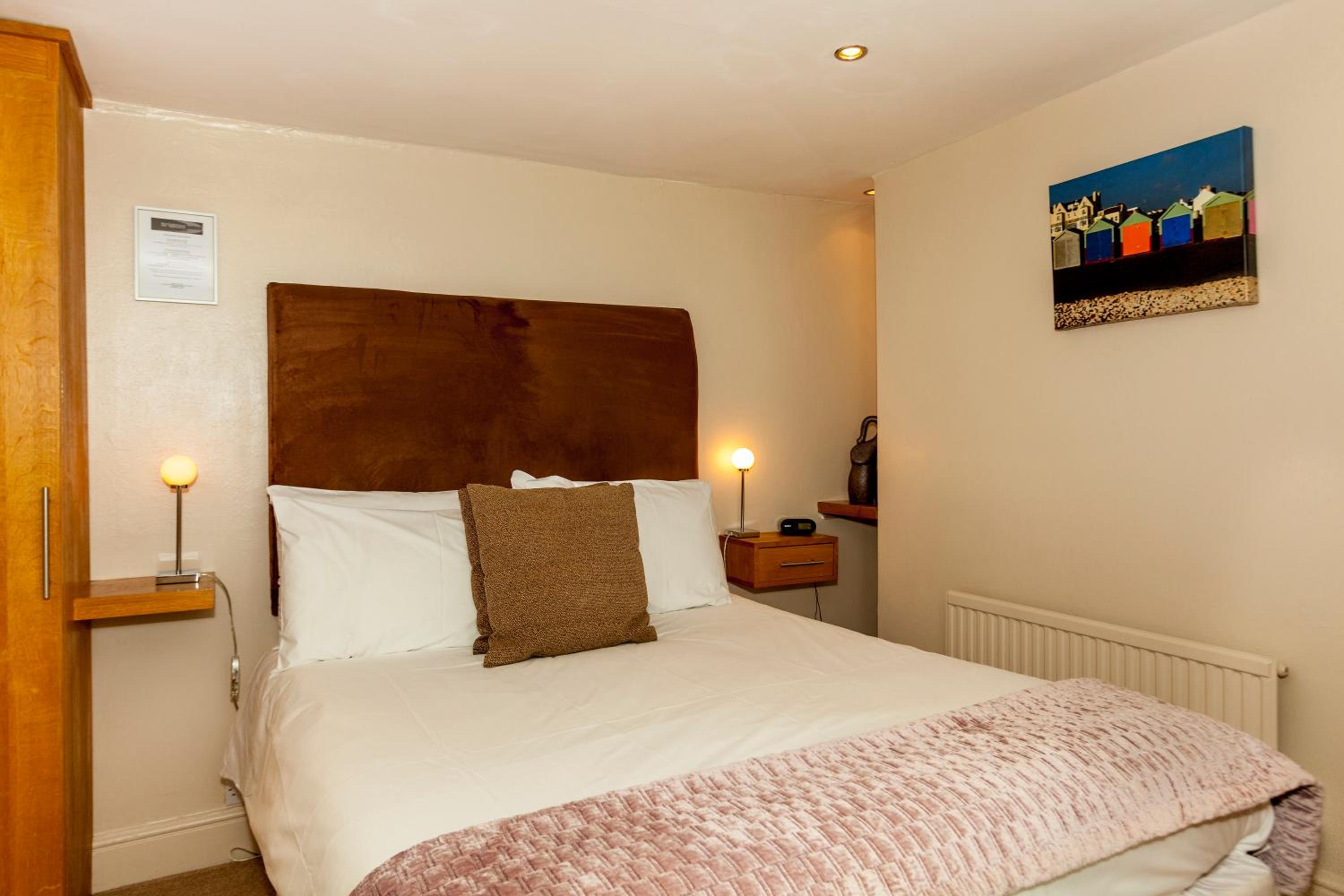 Standard Double Room photo 2