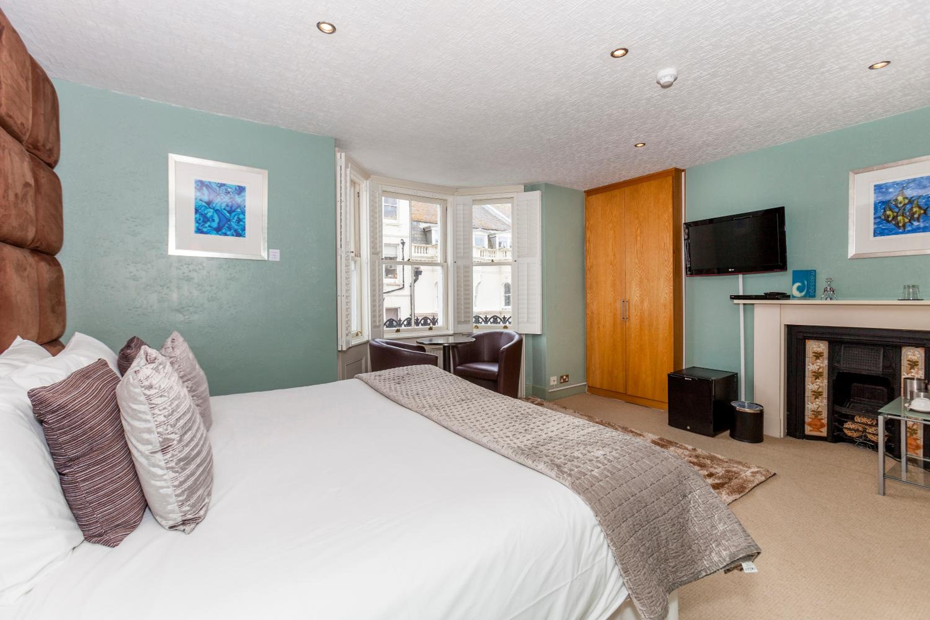 Superior Double or Twin Room photo 2