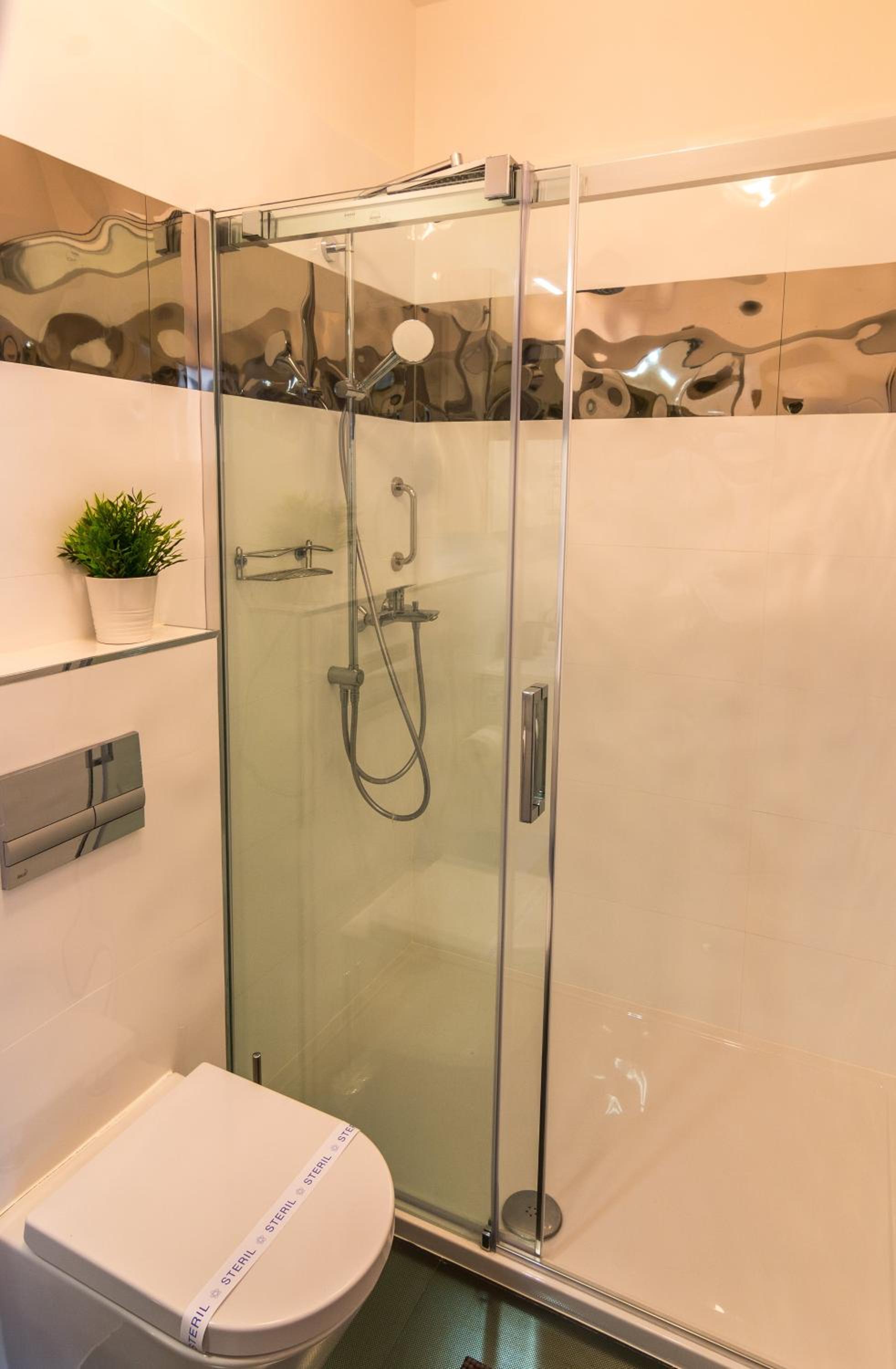 Double Room - Photo 22