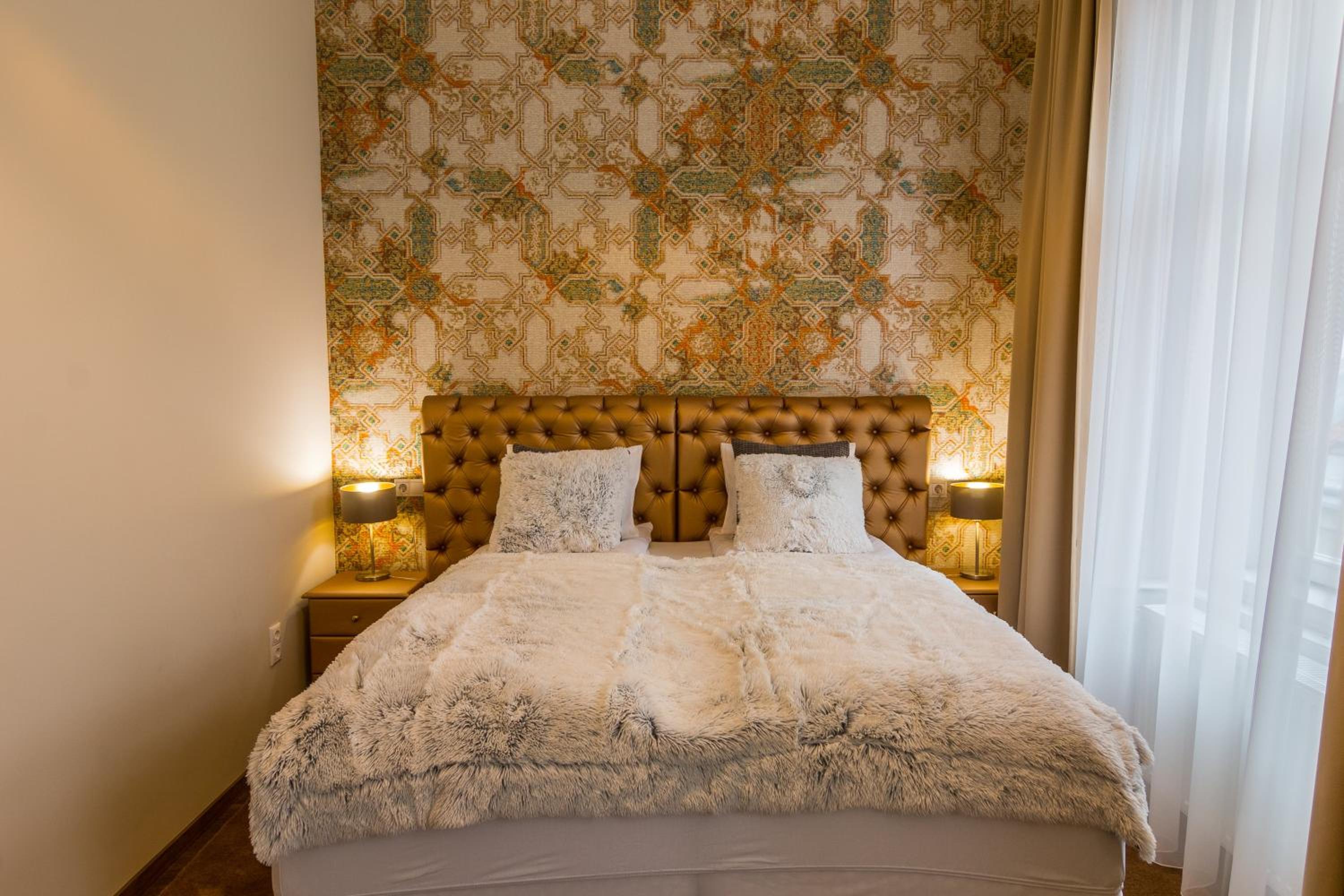 Double Room - Photo 21