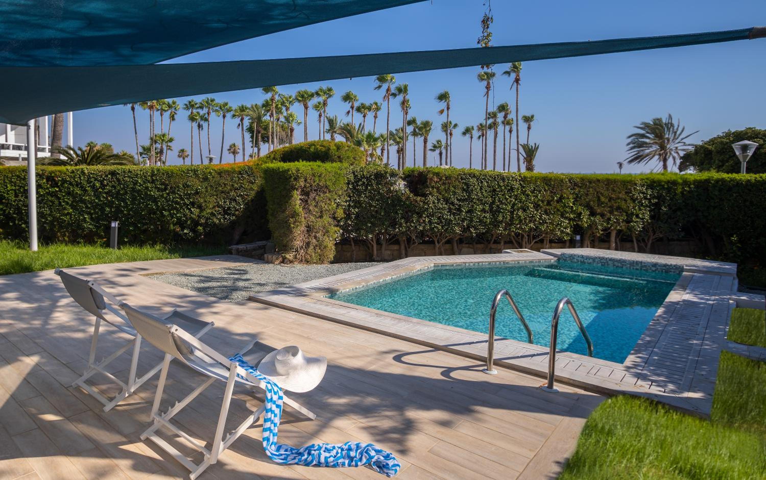 Garden Suite with Private Pool thumbnail 6