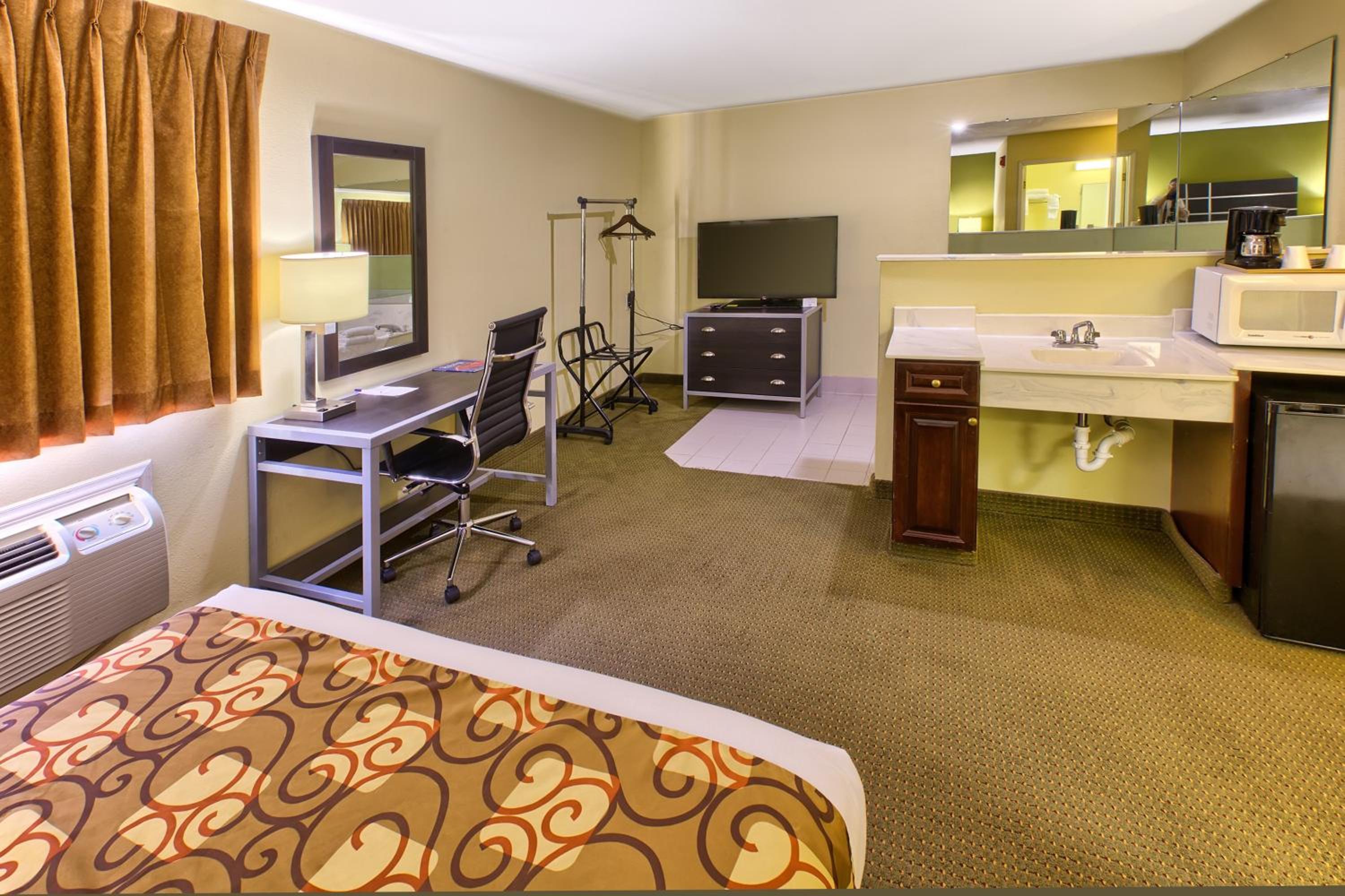 Queen Room